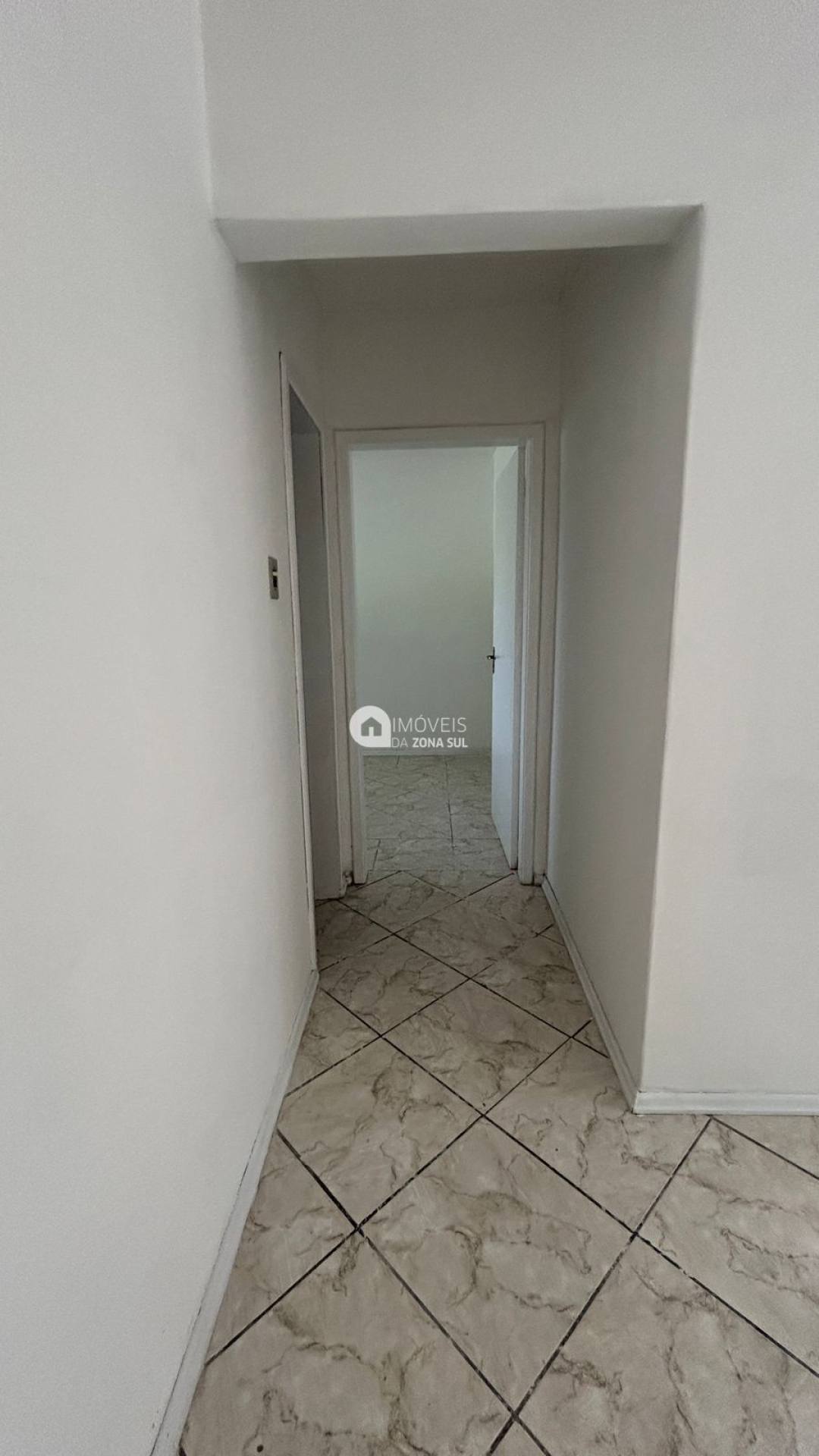 Apartamento para Vender com 2 quartos 1 banheiro no bairro Rubem Berta em Porto Alegre/RS