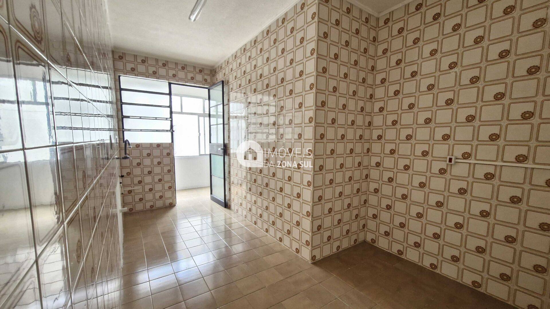 Apartamento para Vender com 3 quartos 2 banheiros no bairro Tristeza em Porto Alegre/RS