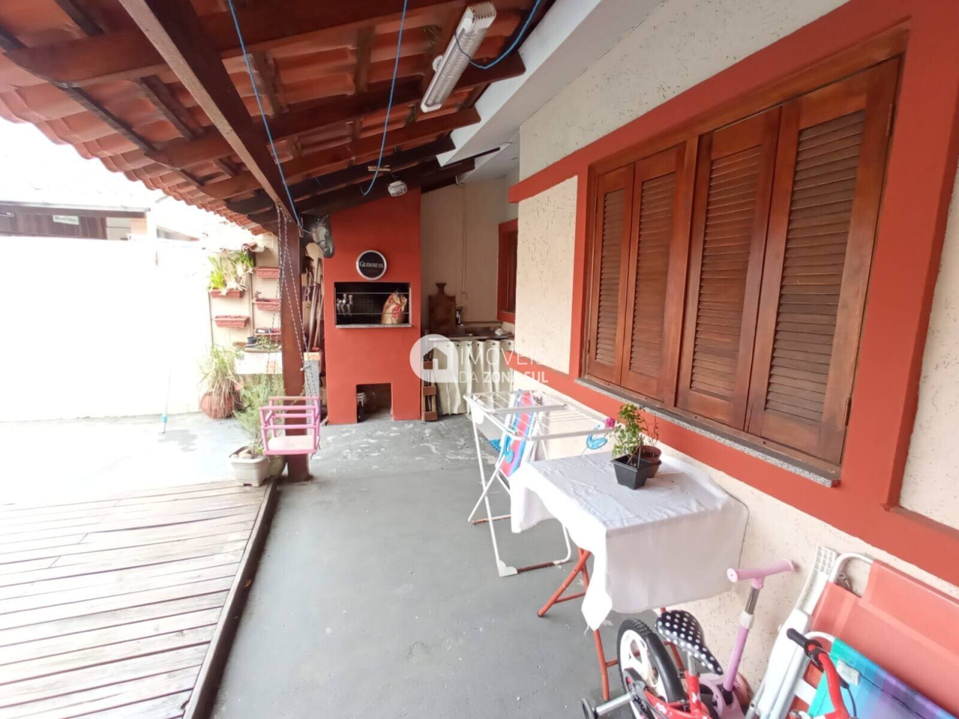 Casa para Vender com 2 vagas de garagem com 2 quartos 1 banheiro no bairro Hípica em Porto Alegre/RS