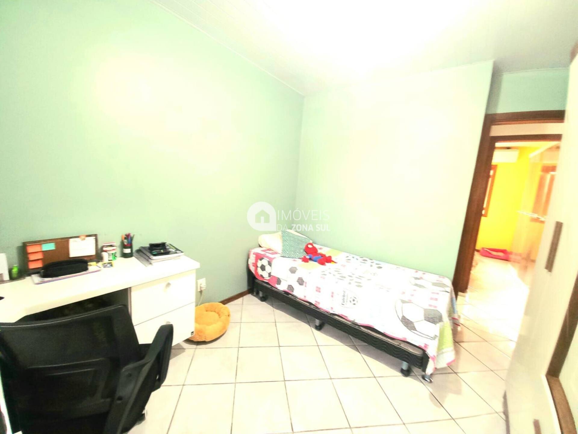 Casa para Vender com 2 vagas de garagem com 2 quartos 1 banheiro no bairro Hípica em Porto Alegre/RS