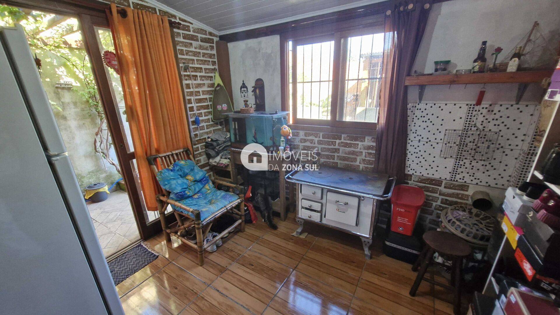 Casa para Vender com 1 vaga de garagem com 2 quartos 1 banheiro no bairro Restinga em Porto Alegre/RS