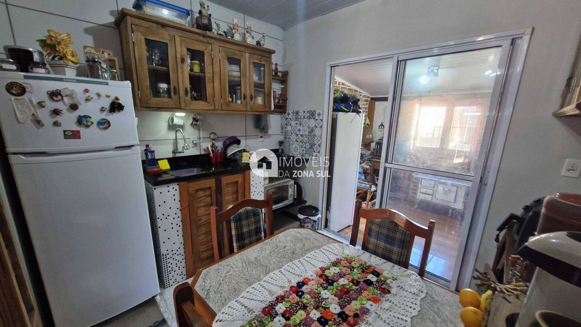 Casa para Vender com 1 vaga de garagem com 2 quartos 1 banheiro no bairro Restinga em Porto Alegre/RS