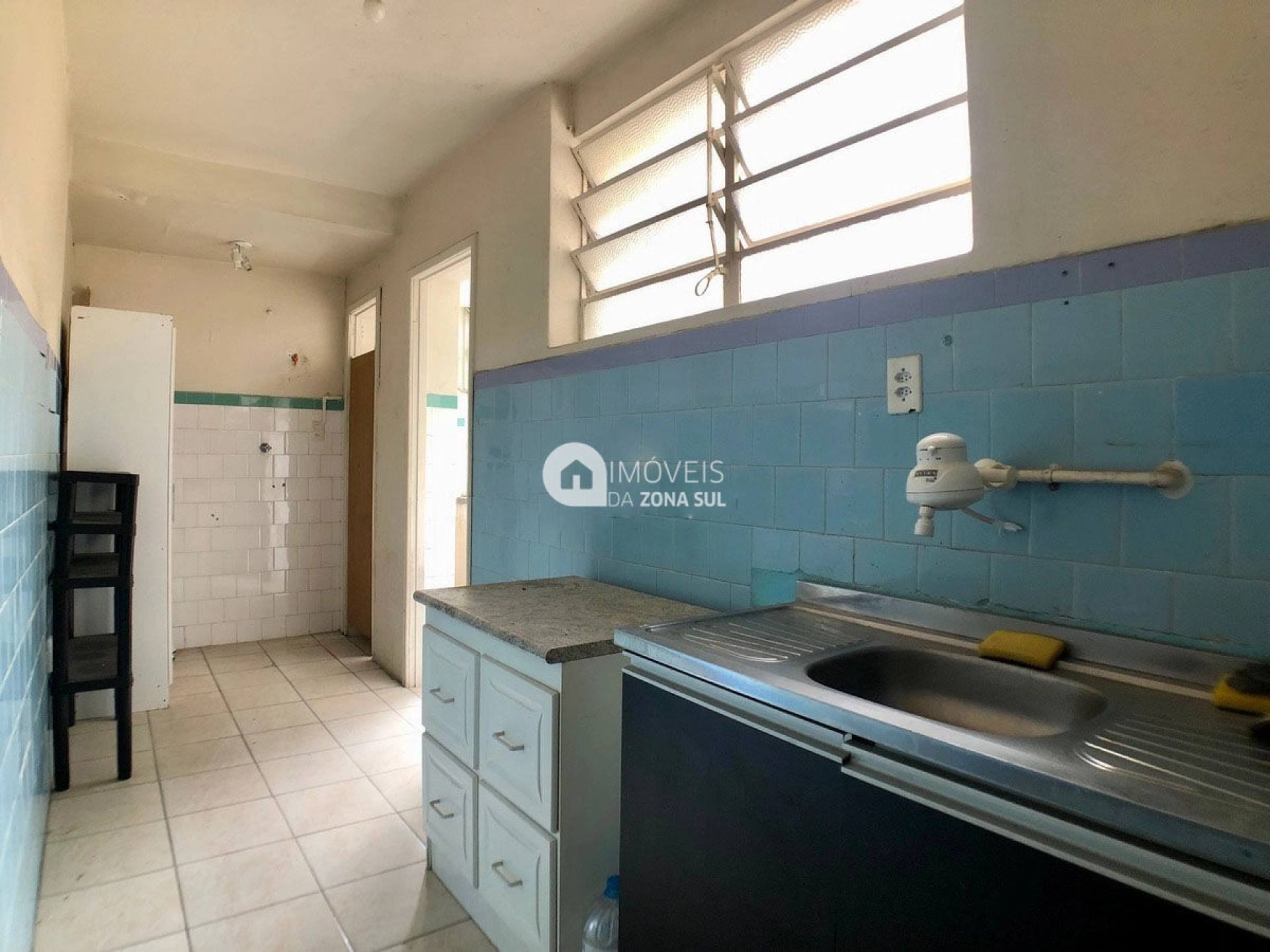 Apartamento para Vender com 1 vaga de garagem com 2 quartos 1 banheiro no bairro Jardim Botânico em Porto Alegre/RS