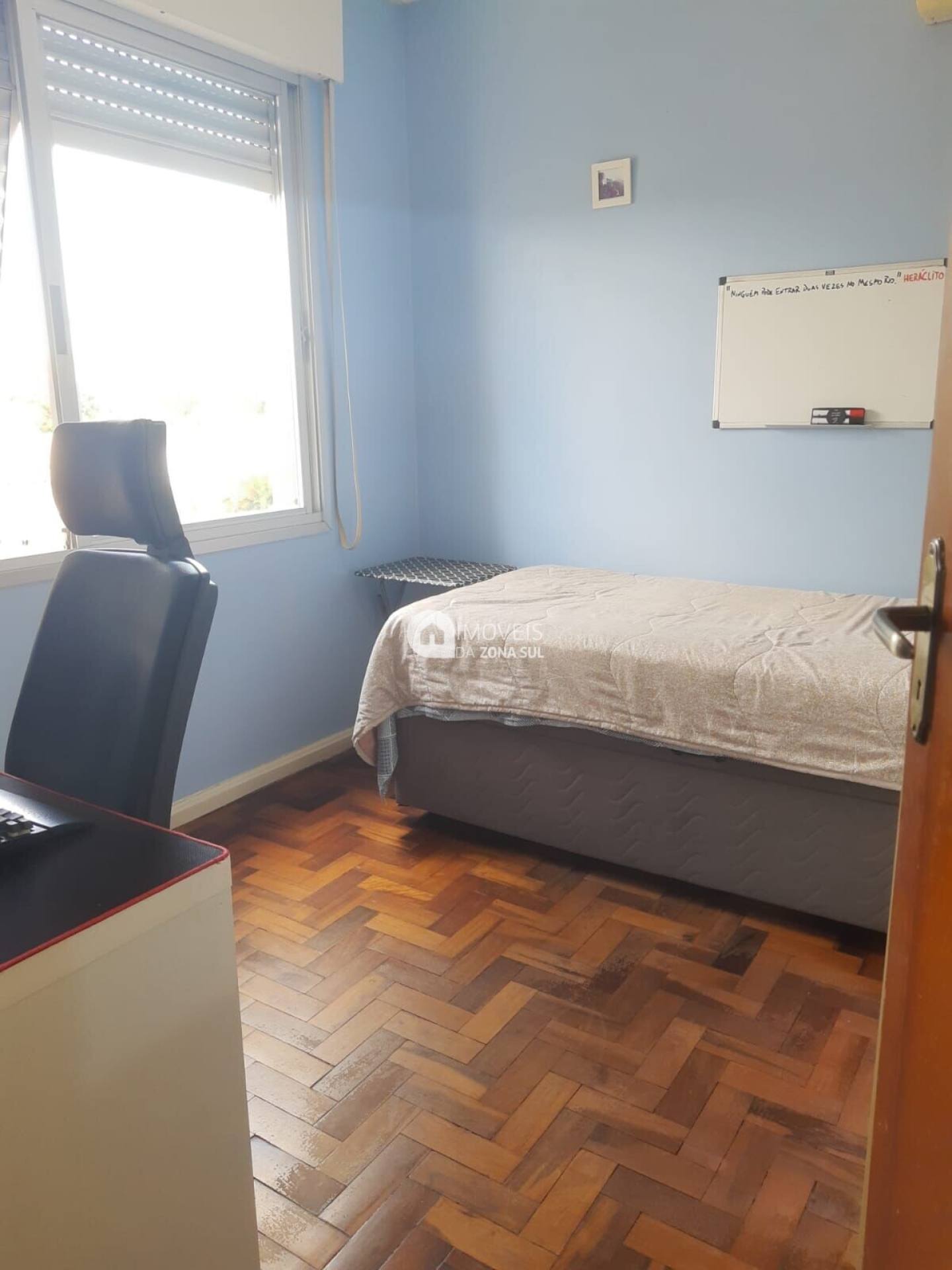 Apartamento para Vender com 1 vaga de garagem com 2 quartos 1 banheiro no bairro Camaquã em Porto Alegre/RS