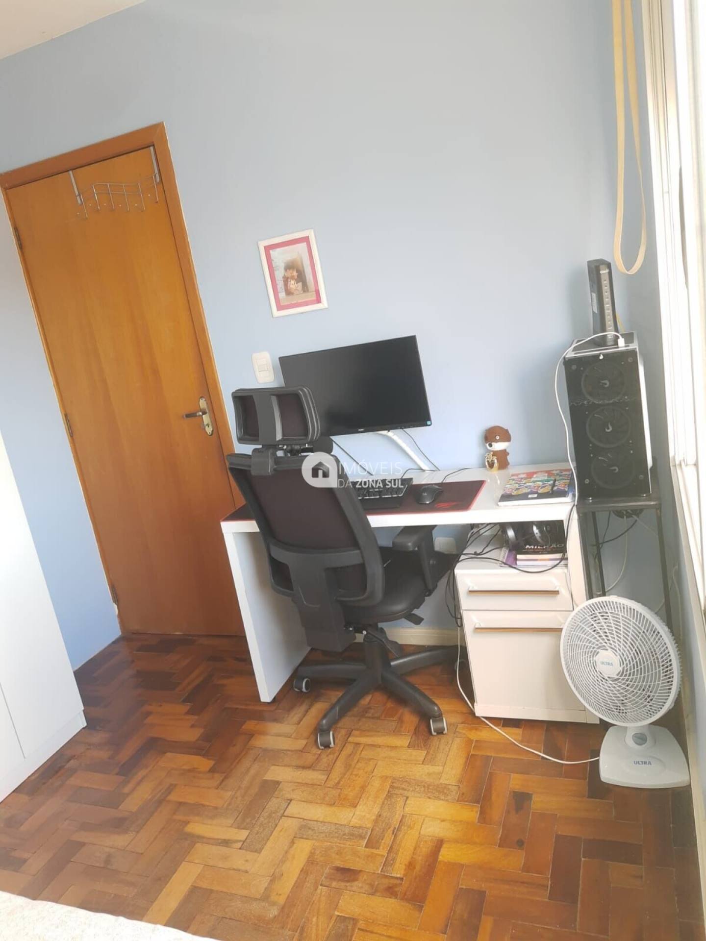 Apartamento para Vender com 1 vaga de garagem com 2 quartos 1 banheiro no bairro Camaquã em Porto Alegre/RS