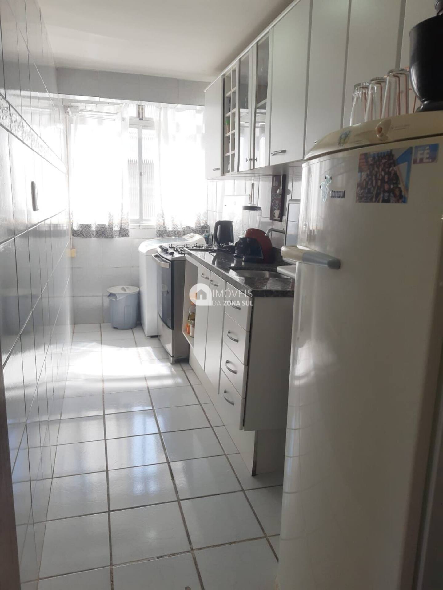 Apartamento para Vender com 1 vaga de garagem com 2 quartos 1 banheiro no bairro Camaquã em Porto Alegre/RS