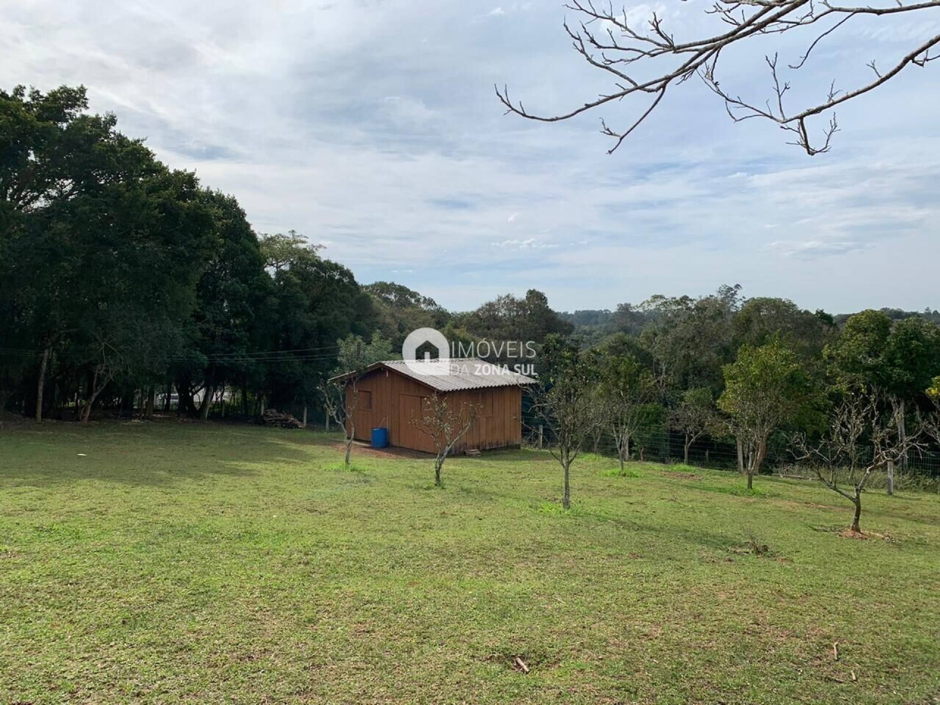 Sítio para Vender com 2 quartos 2 banheiros no bairro Sitio São José em Viamão/RS