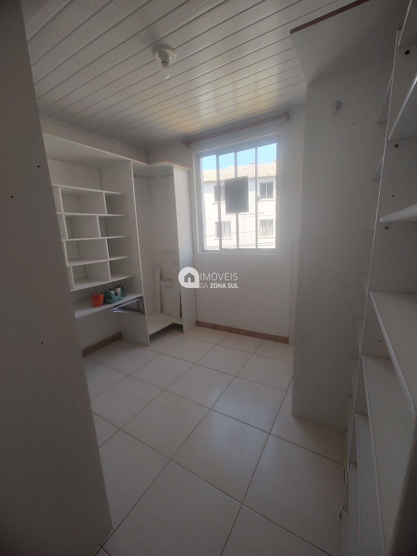 Apartamento para Vender com 1 vaga de garagem com 2 quartos 1 banheiro no bairro Campo Novo em Porto Alegre/RS