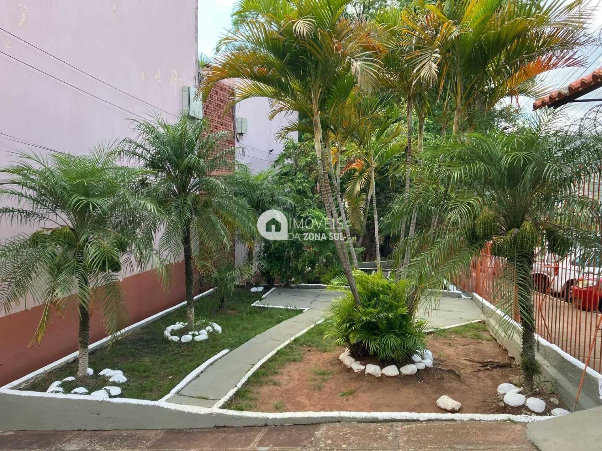 Apartamento Térreo com 2 Dormitórios na Orfanatrófio