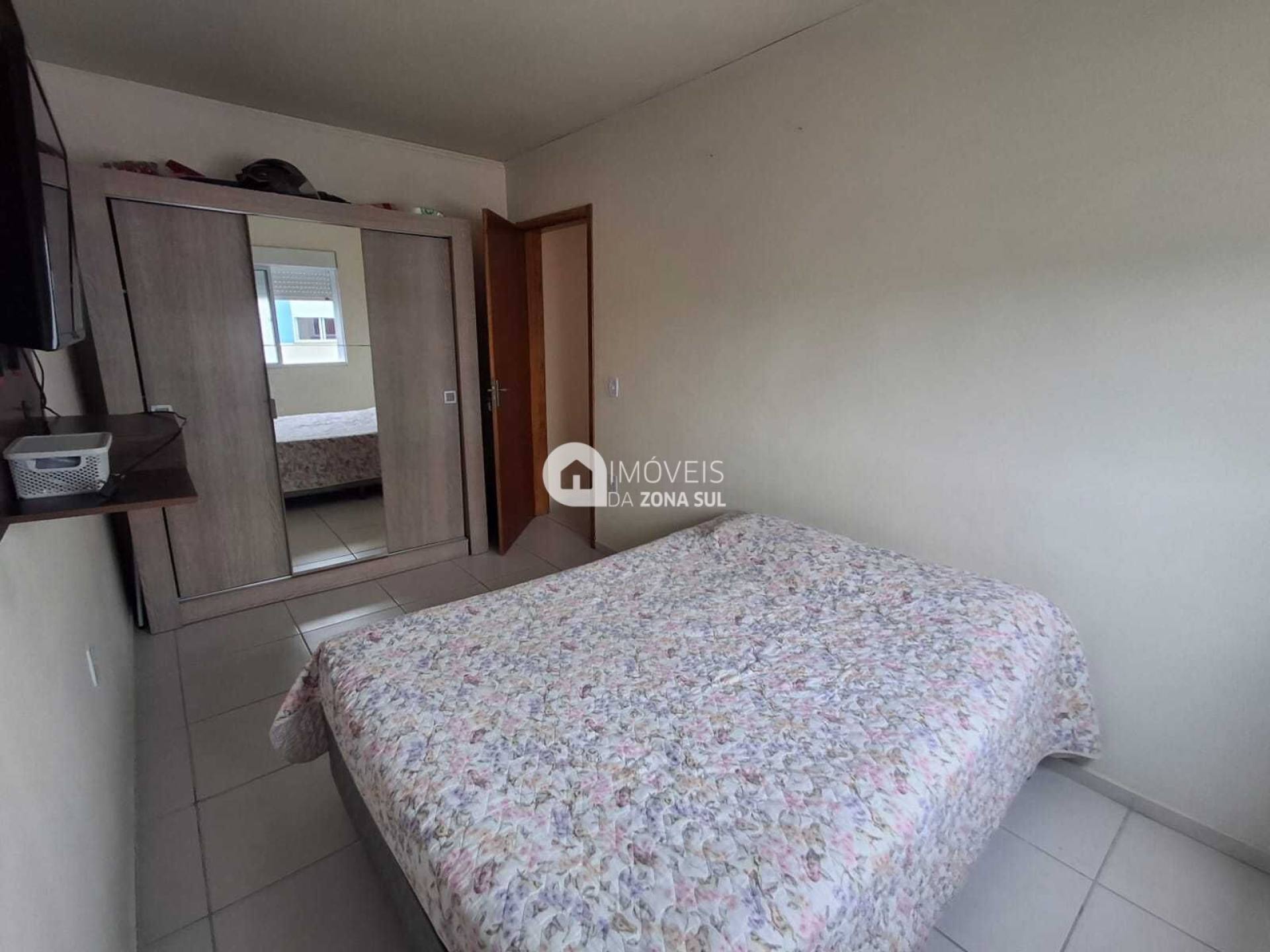 Apartamento no bairro Chapéu do Sol, em Porto Alegre-RS