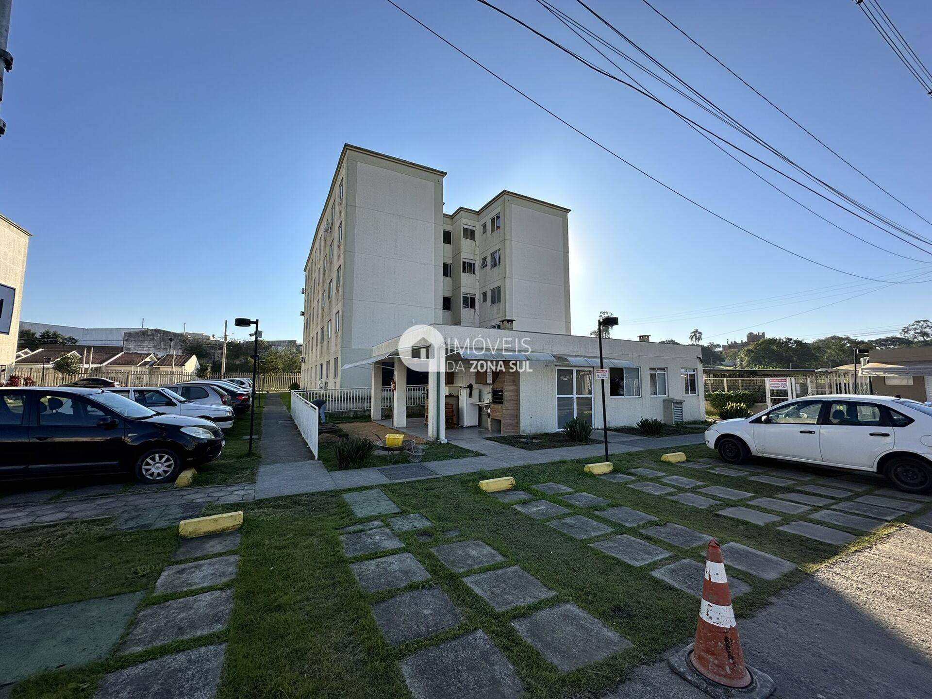 Apartamento para Vender com 1 vaga de garagem com 2 quartos 1 banheiro no bairro Mário Quintana em Porto Alegre/RS