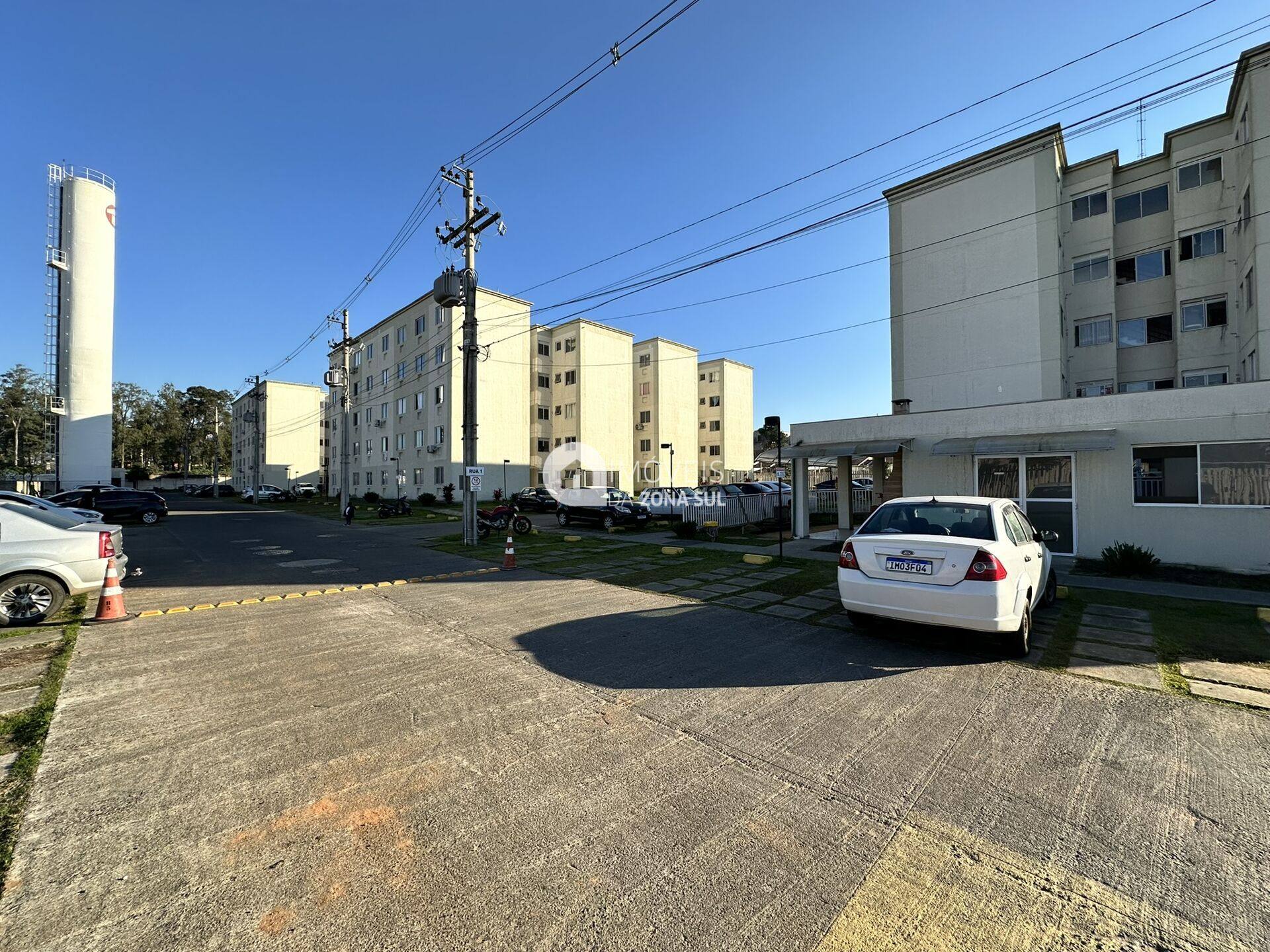 Apartamento para Vender com 1 vaga de garagem com 2 quartos 1 banheiro no bairro Mário Quintana em Porto Alegre/RS