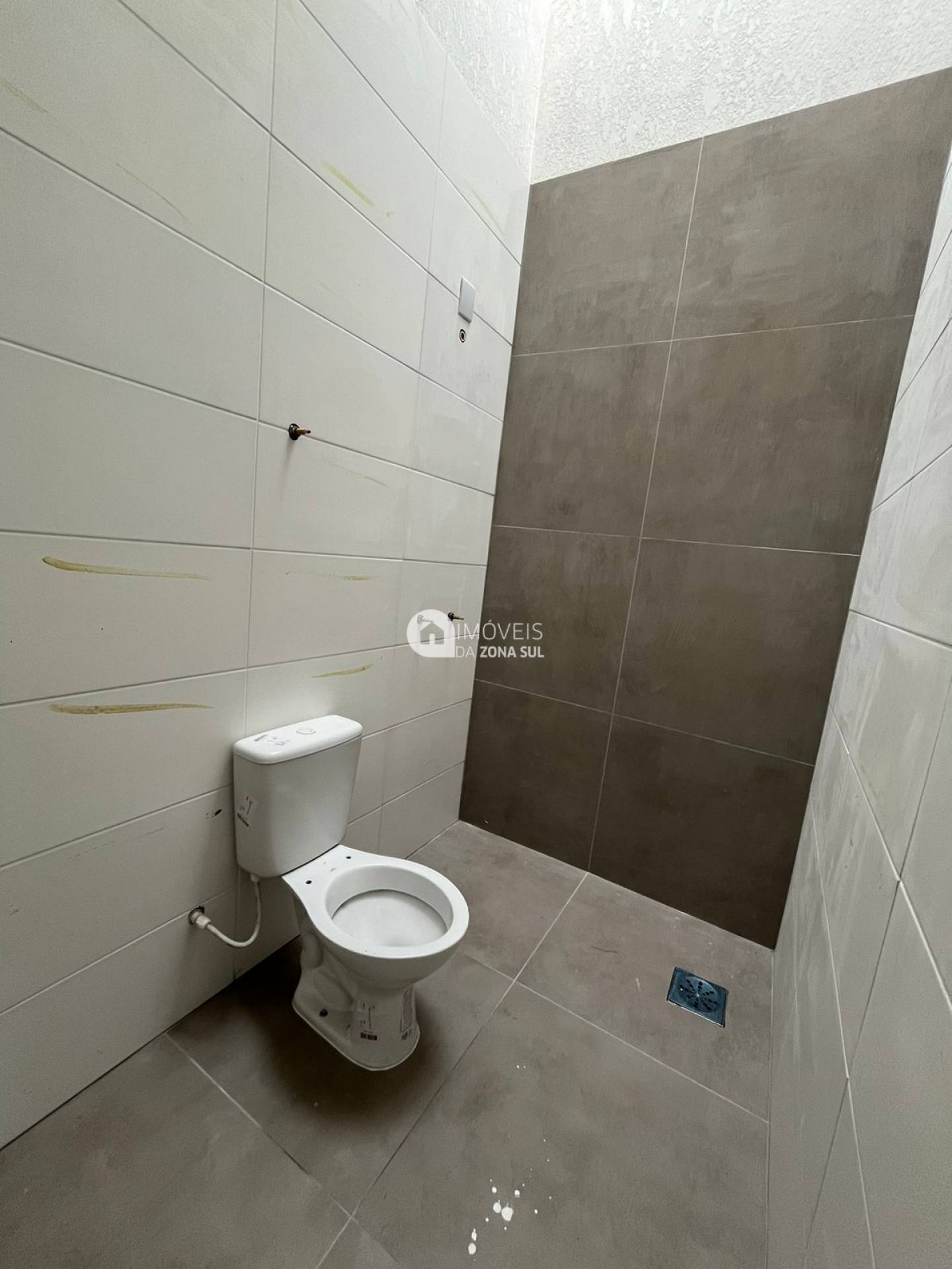 Casa para Vender com 1 vaga de garagem com 3 quartos 2 banheiros 1 suíte no bairro Aberta dos Morros em Porto Alegre/RS