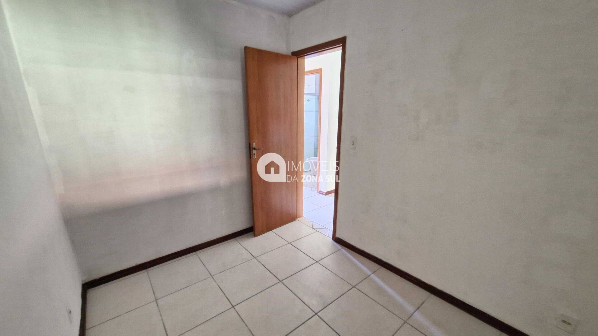 Casa para Vender com 1 vaga de garagem com 2 quartos 1 banheiro no bairro Restinga em Porto Alegre/RS