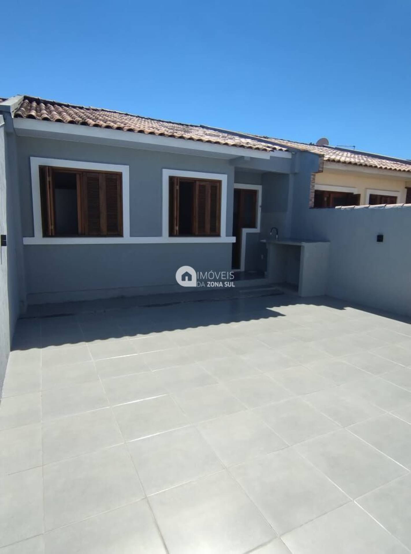 Casa para Vender com 2 vagas de garagem com 3 quartos 1 banheiro no bairro Hípica em Porto Alegre/RS