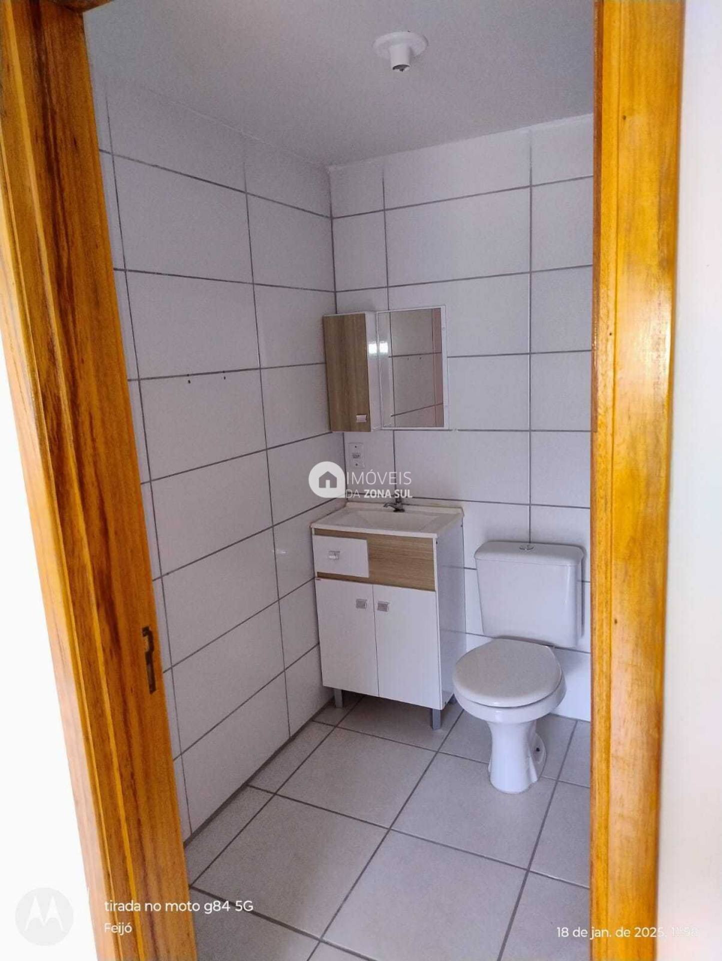 Apartamento para Vender com 1 vaga de garagem com 2 quartos 1 banheiro no bairro Chapéu do Sol em Porto Alegre/RS