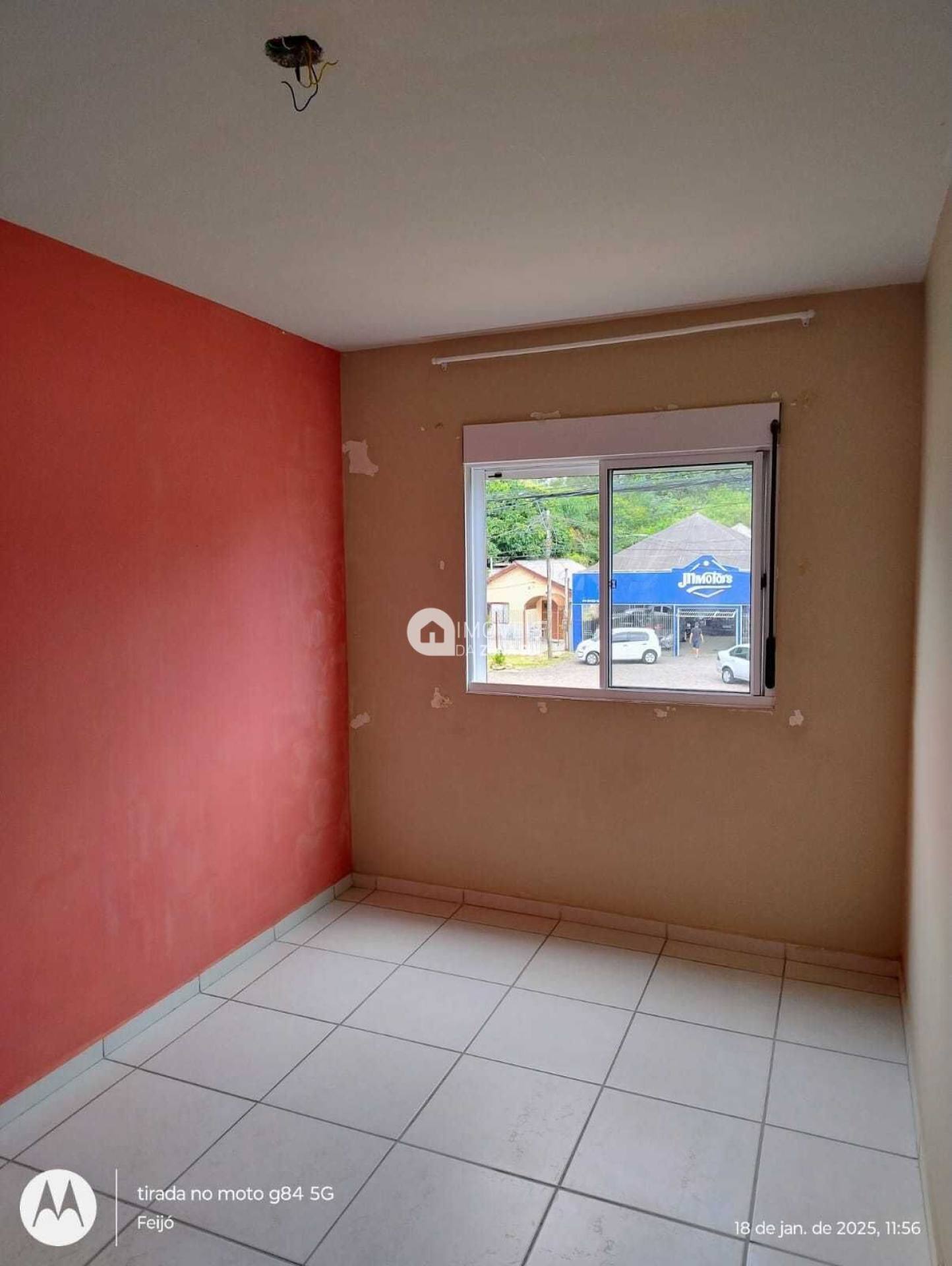 Apartamento para Vender com 1 vaga de garagem com 2 quartos 1 banheiro no bairro Chapéu do Sol em Porto Alegre/RS