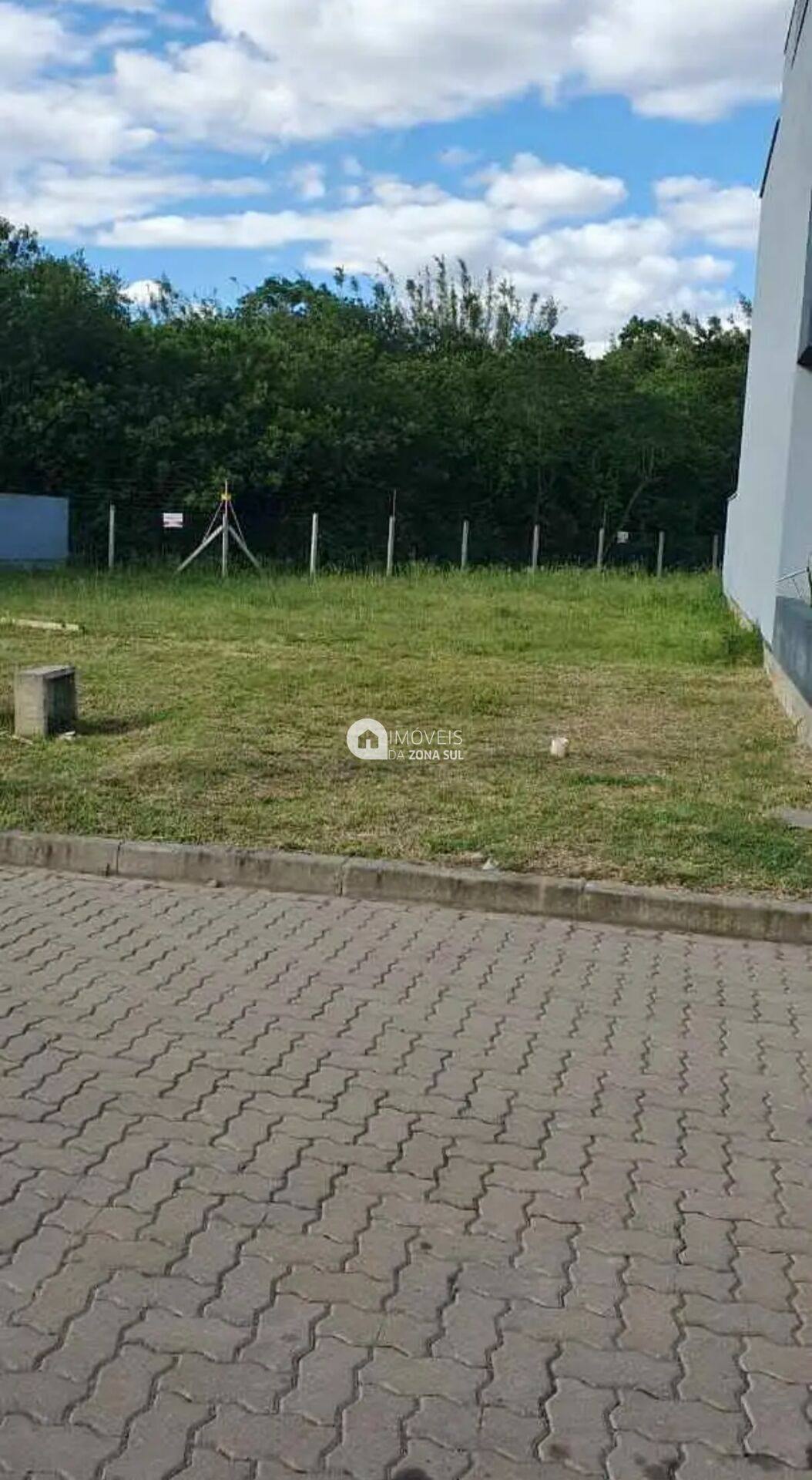 Terreno para Vender no bairro Campo Novo em Porto Alegre/RS