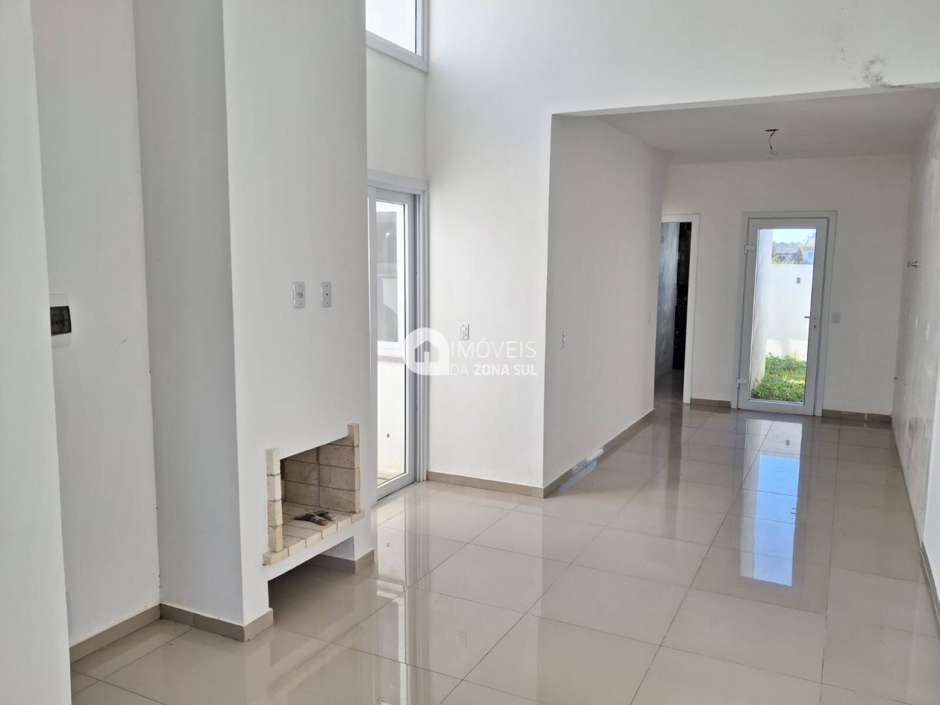 Casa para Vender com 1 vaga de garagem com 3 quartos 2 banheiros 1 suíte no bairro Aberta dos Morros em Porto Alegre/RS