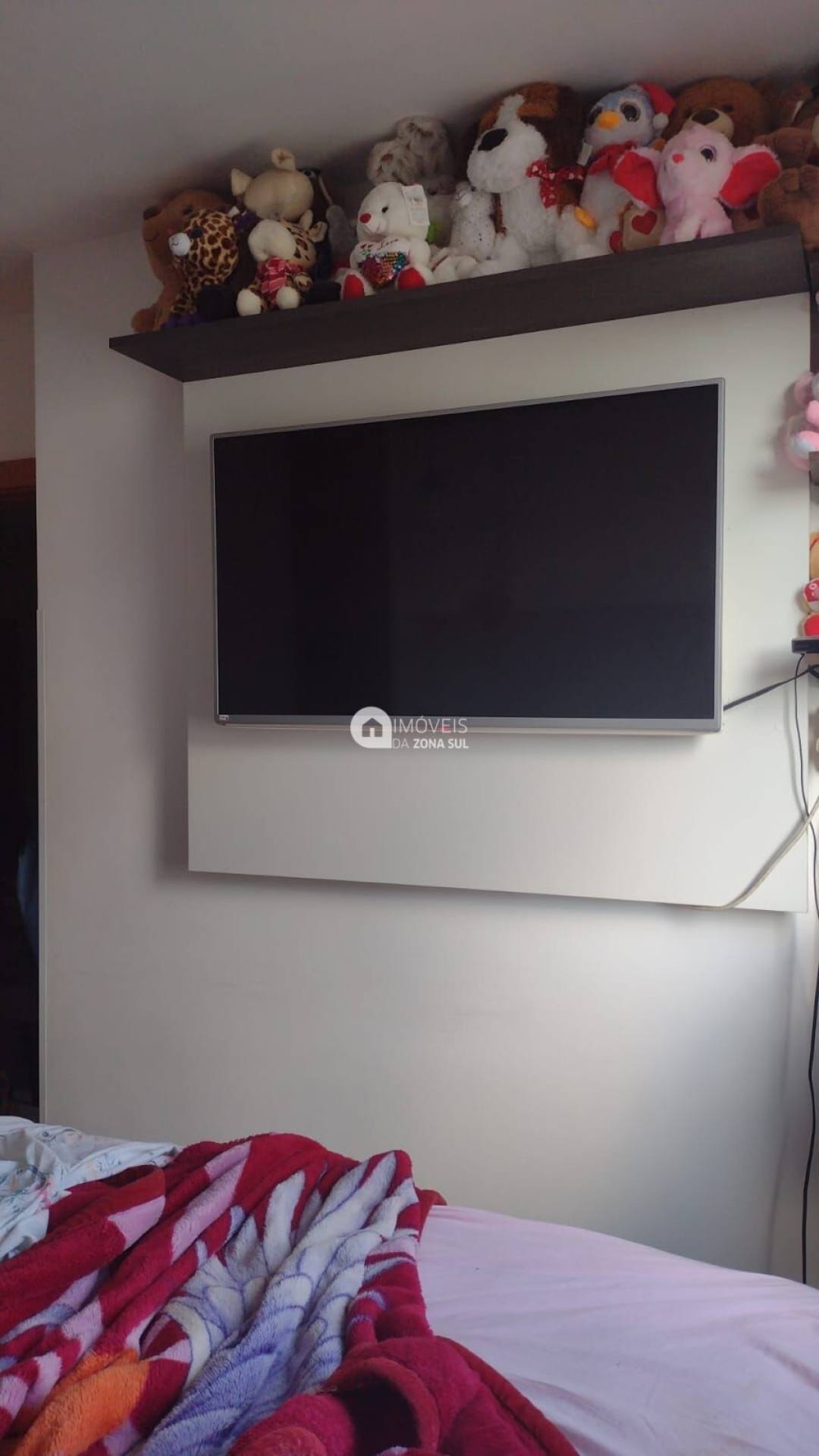 Ótimo apartamento Semimobiliado em Condomínio Fechado na Vila Nova com 2 Dormitórios