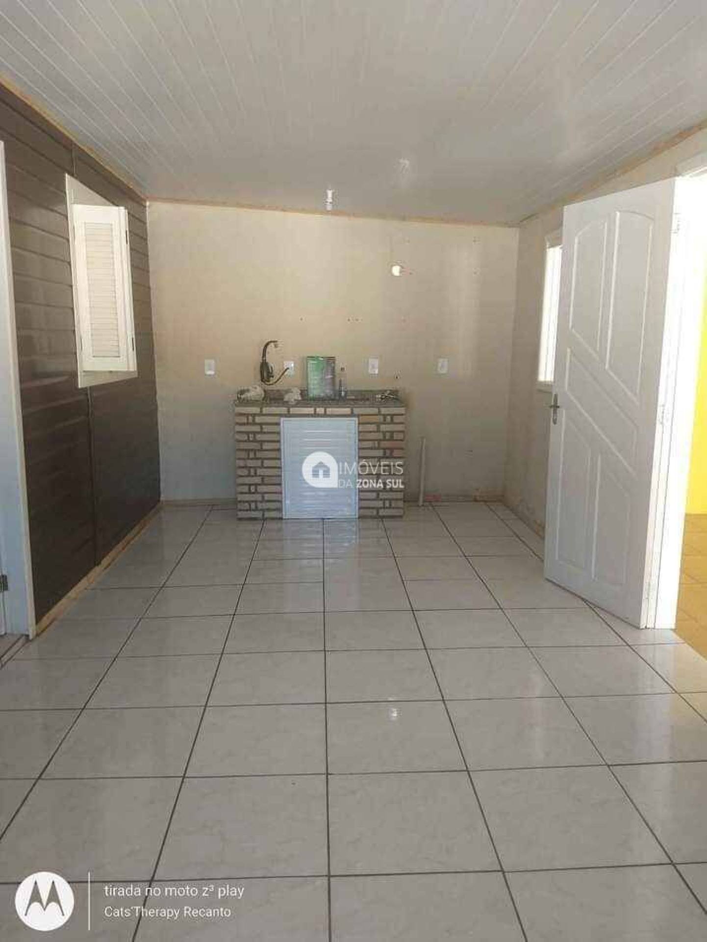 Casa para Vender com 5 vagas de garagem com 2 quartos 2 banheiros no bairro Restinga em Porto Alegre/RS