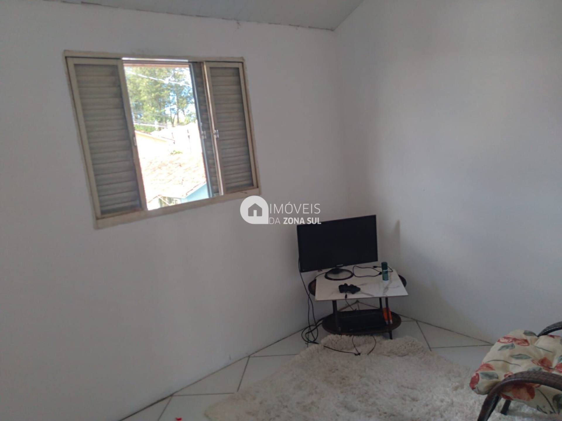 Casa para Vender com 1 vaga de garagem com 2 quartos 1 banheiro no bairro Hípica em Porto Alegre/RS
