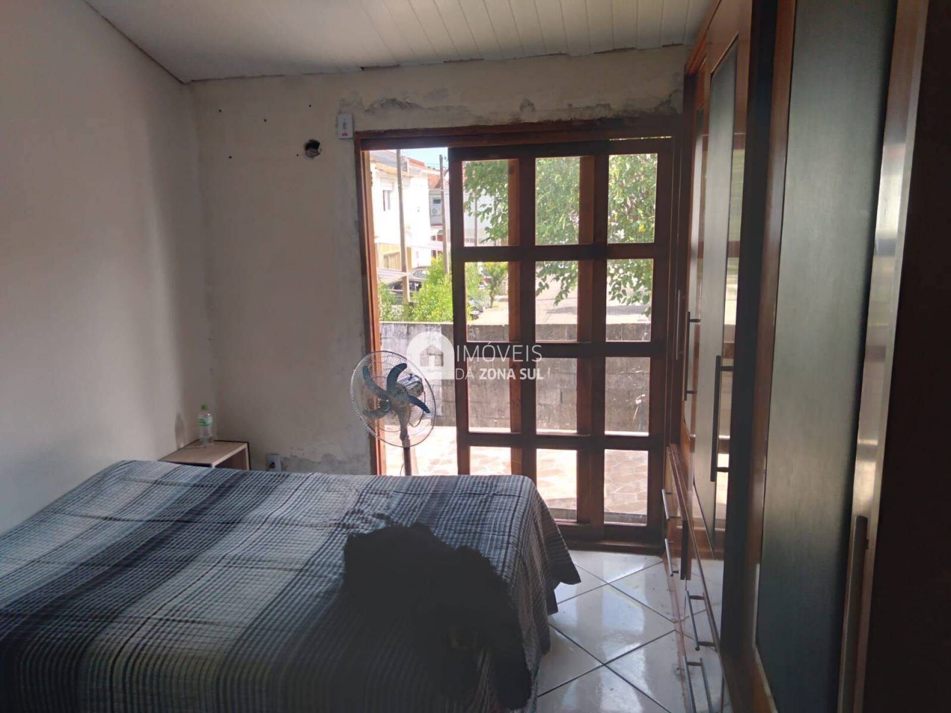 Casa para Vender com 1 vaga de garagem com 2 quartos 1 banheiro no bairro Hípica em Porto Alegre/RS