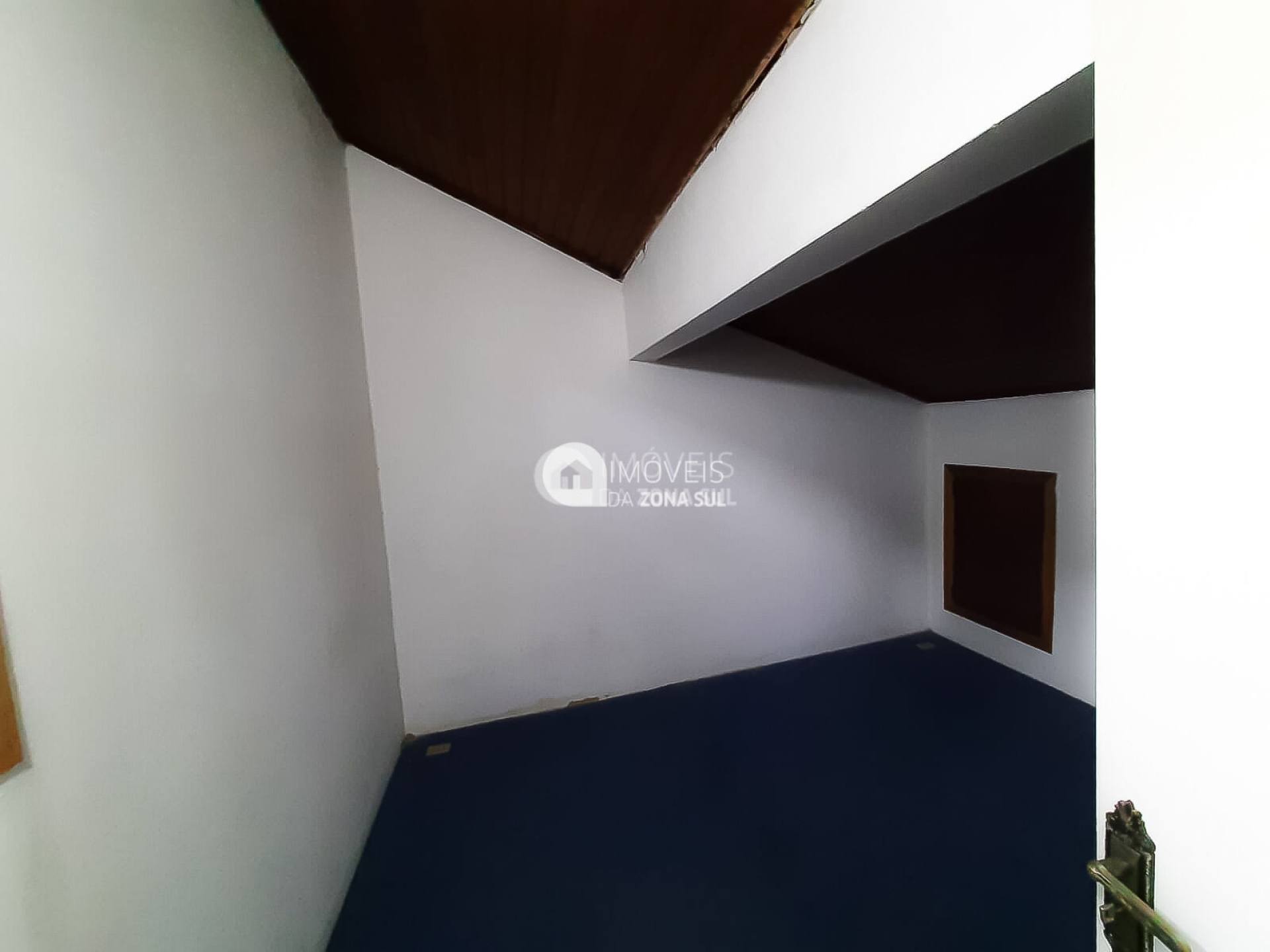 Casa para Vender com 6 vagas de garagem com 4 quartos 3 banheiros 1 suíte no bairro Espírito Santo em Porto Alegre/RS