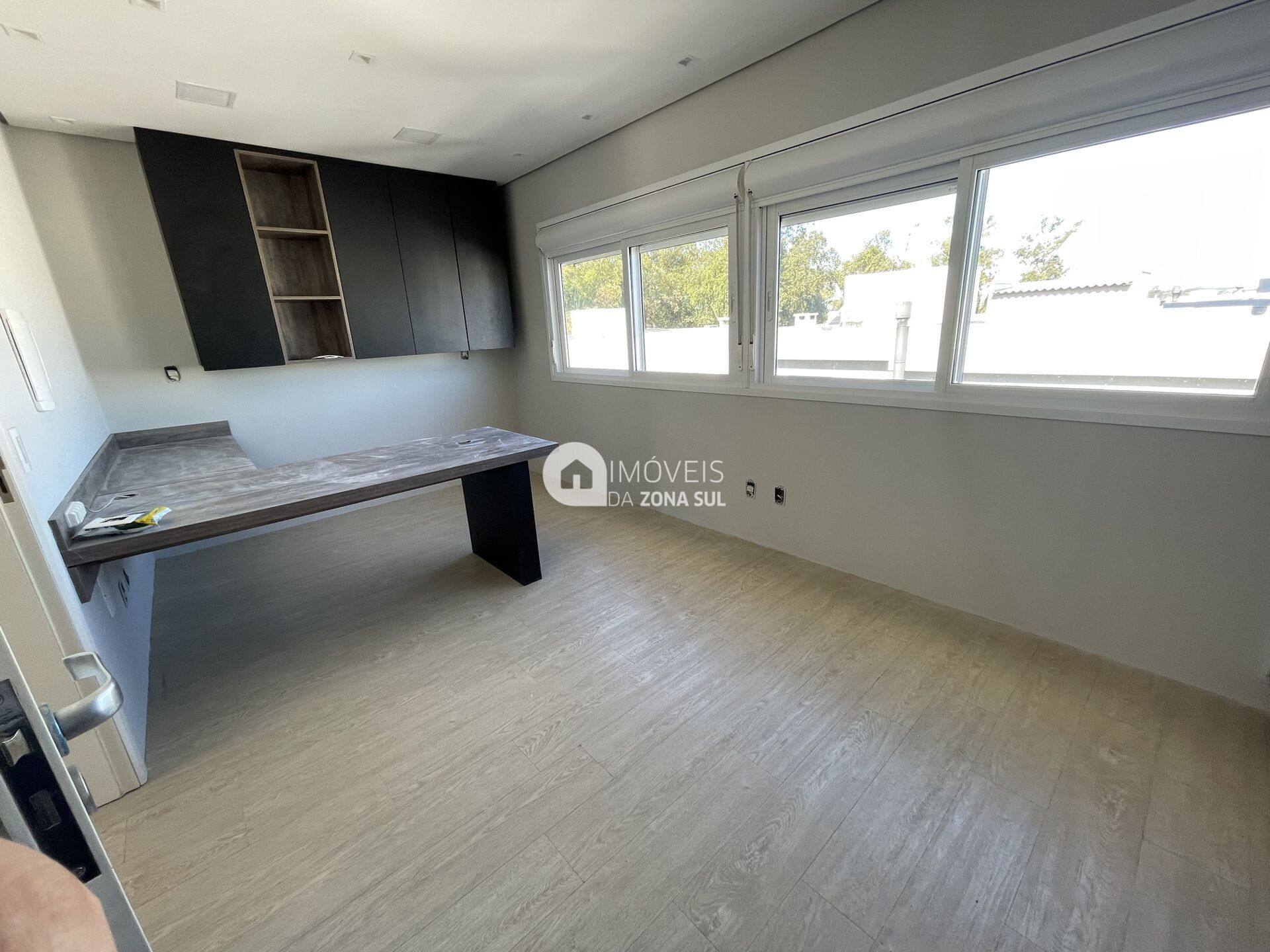 Casa para Vender com 3 quartos 4 banheiros 2 suítes no bairro Aberta dos Morros em Porto Alegre/RS