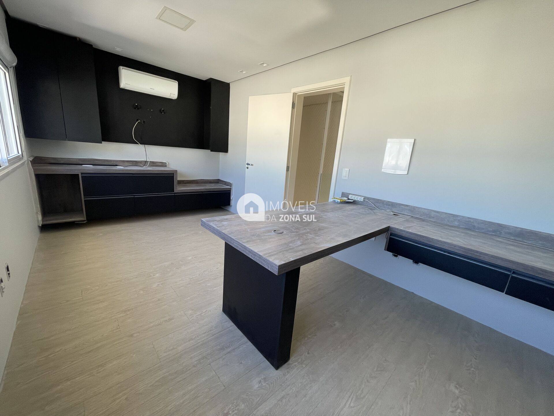Casa para Vender com 3 quartos 4 banheiros 2 suítes no bairro Aberta dos Morros em Porto Alegre/RS