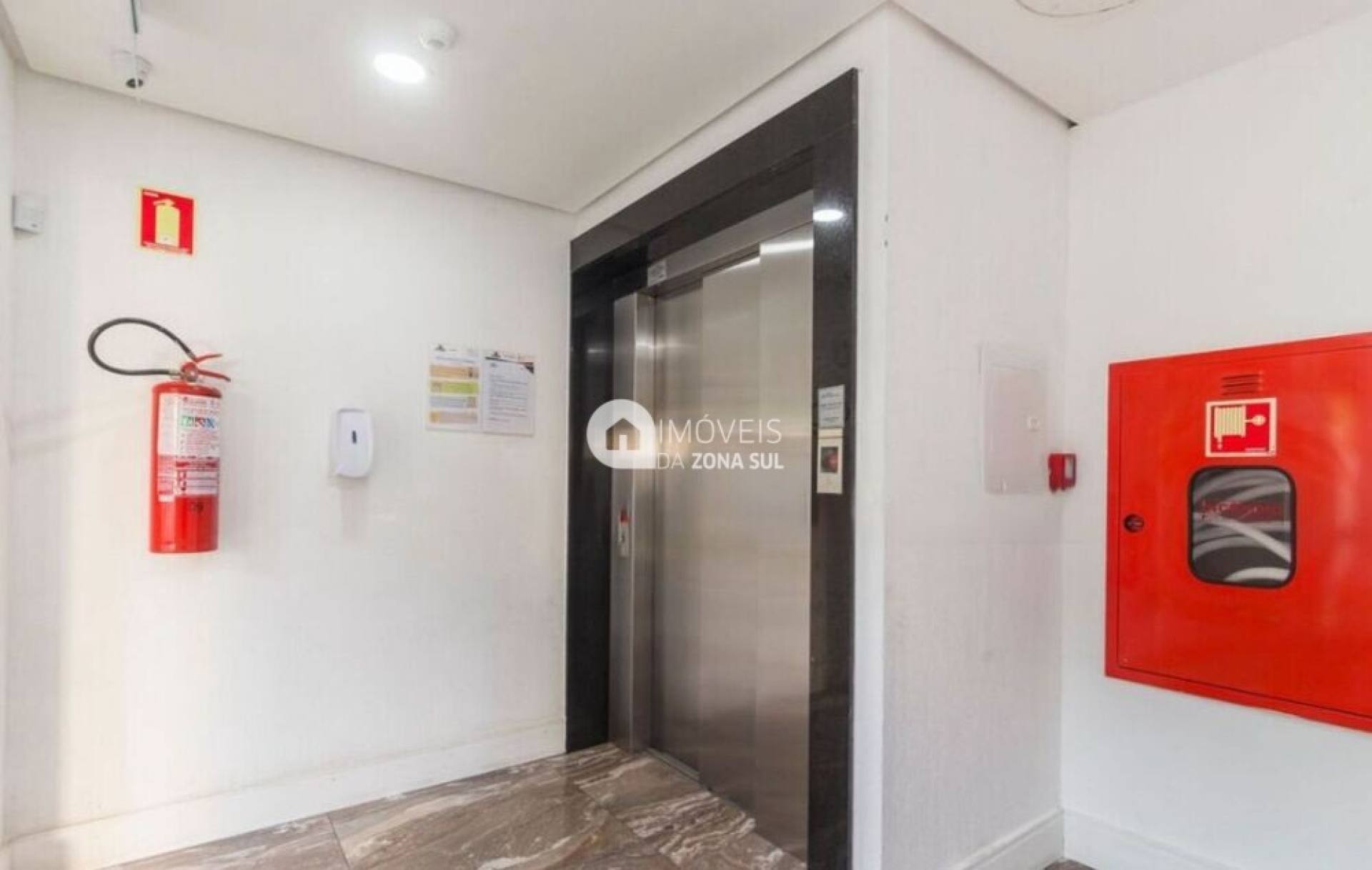 Ótimo Apartamento de 2 dormitórios em Ipanema