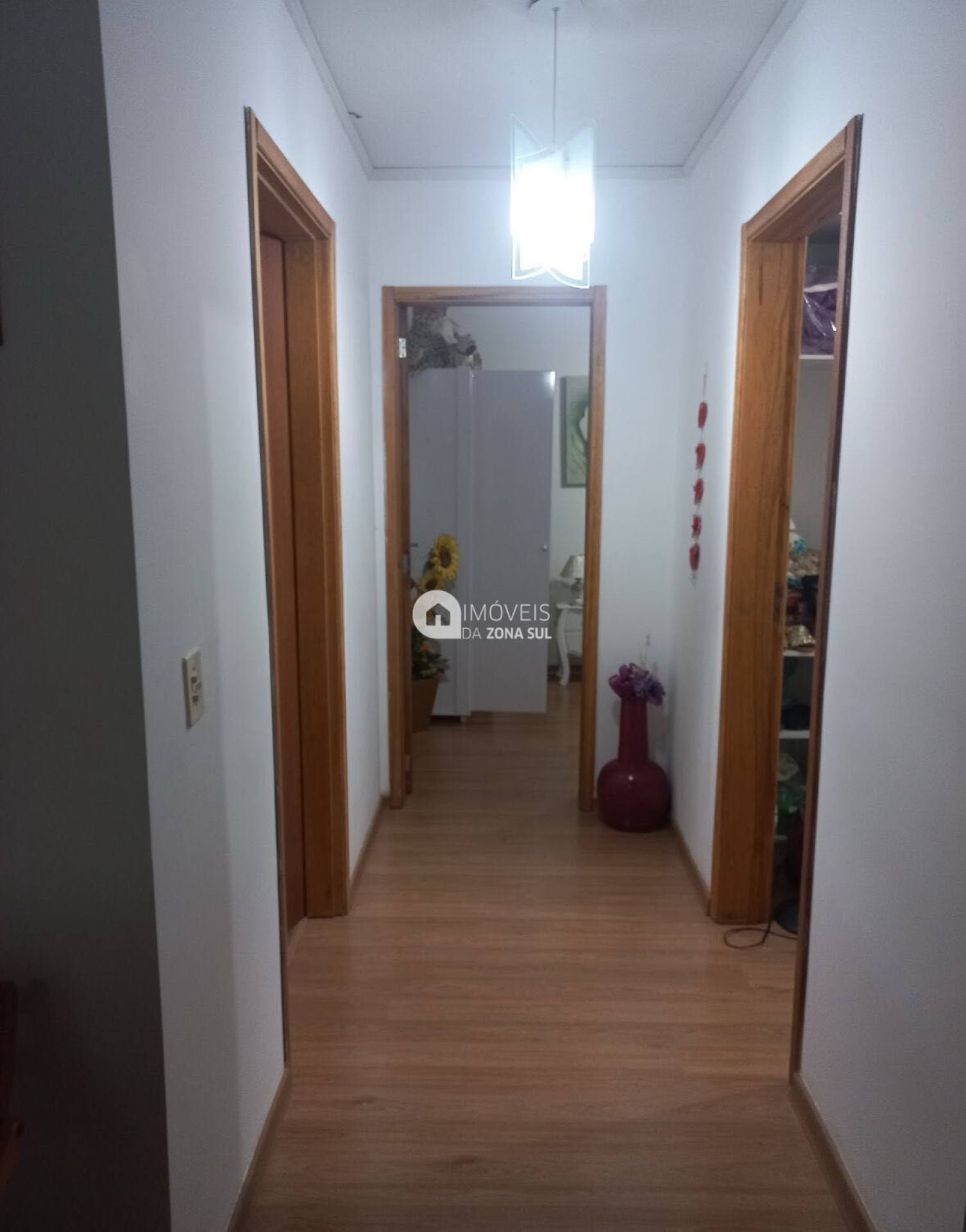 Apartamento para Vender com 1 vaga de garagem com 2 quartos 1 banheiro no bairro Chapéu do Sol em Porto Alegre/RS