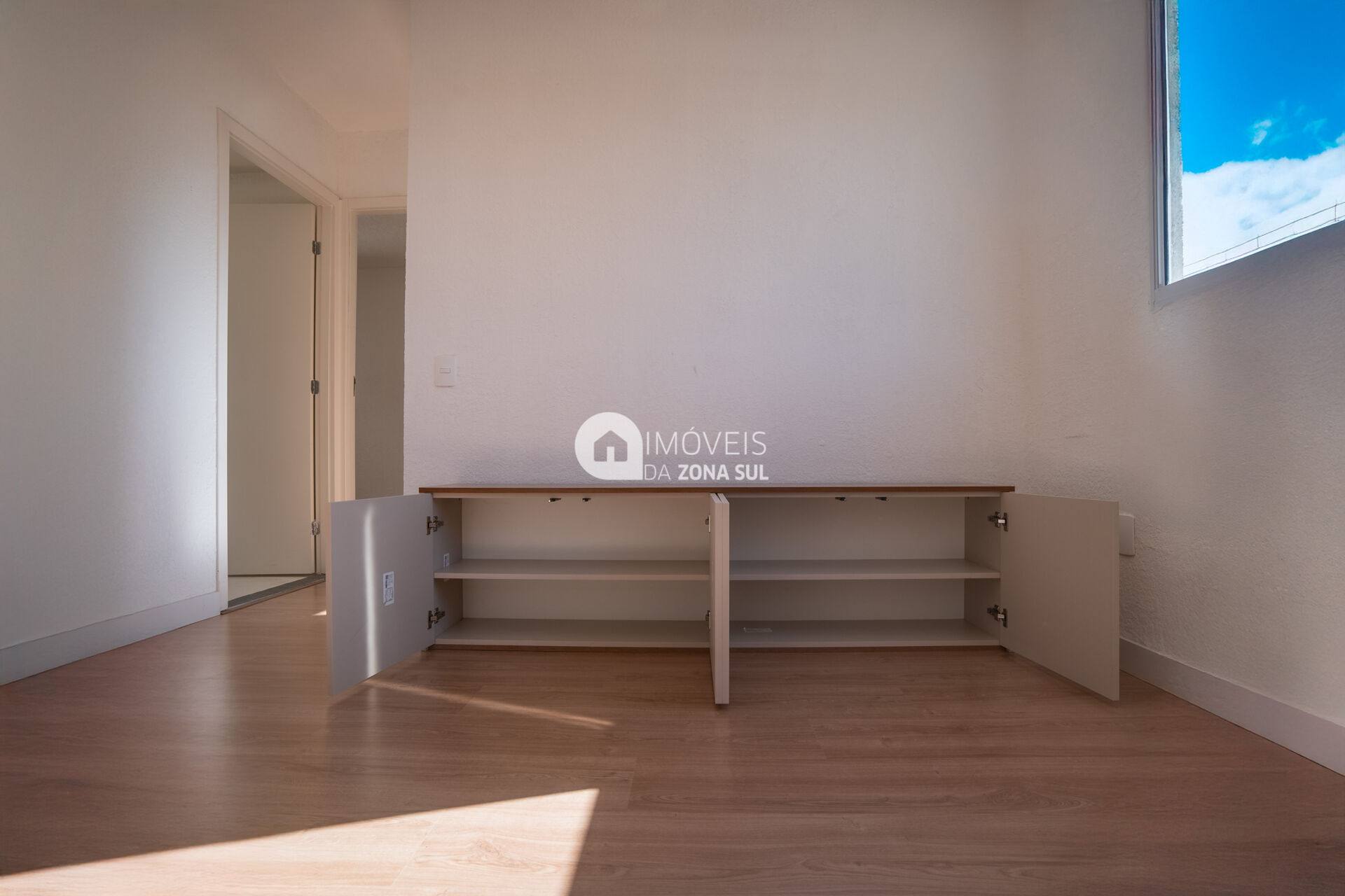 Apartamento para Vender com 1 vaga de garagem com 2 quartos 1 banheiro no bairro Hípica em Porto Alegre/RS