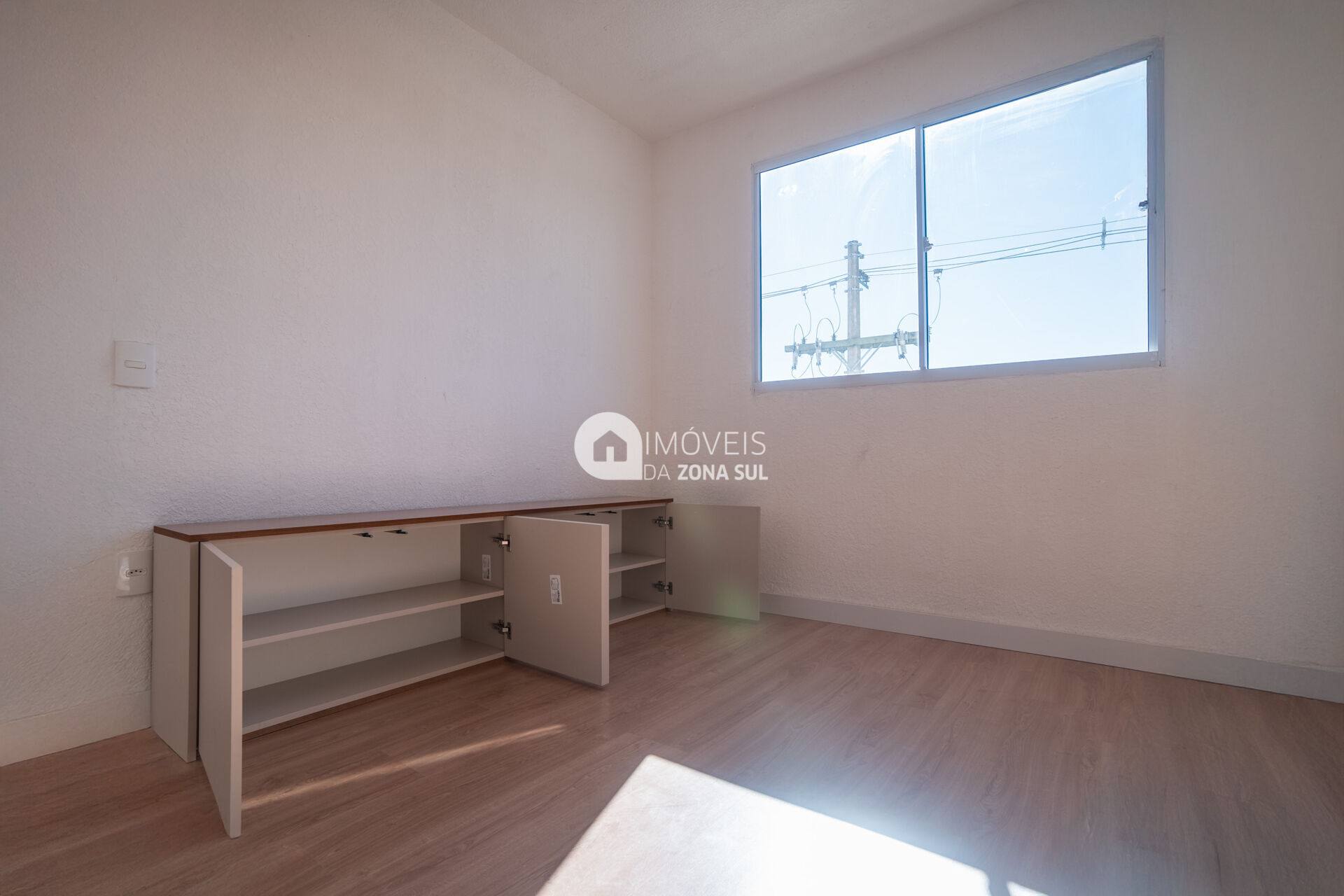 Apartamento para Vender com 1 vaga de garagem com 2 quartos 1 banheiro no bairro Hípica em Porto Alegre/RS