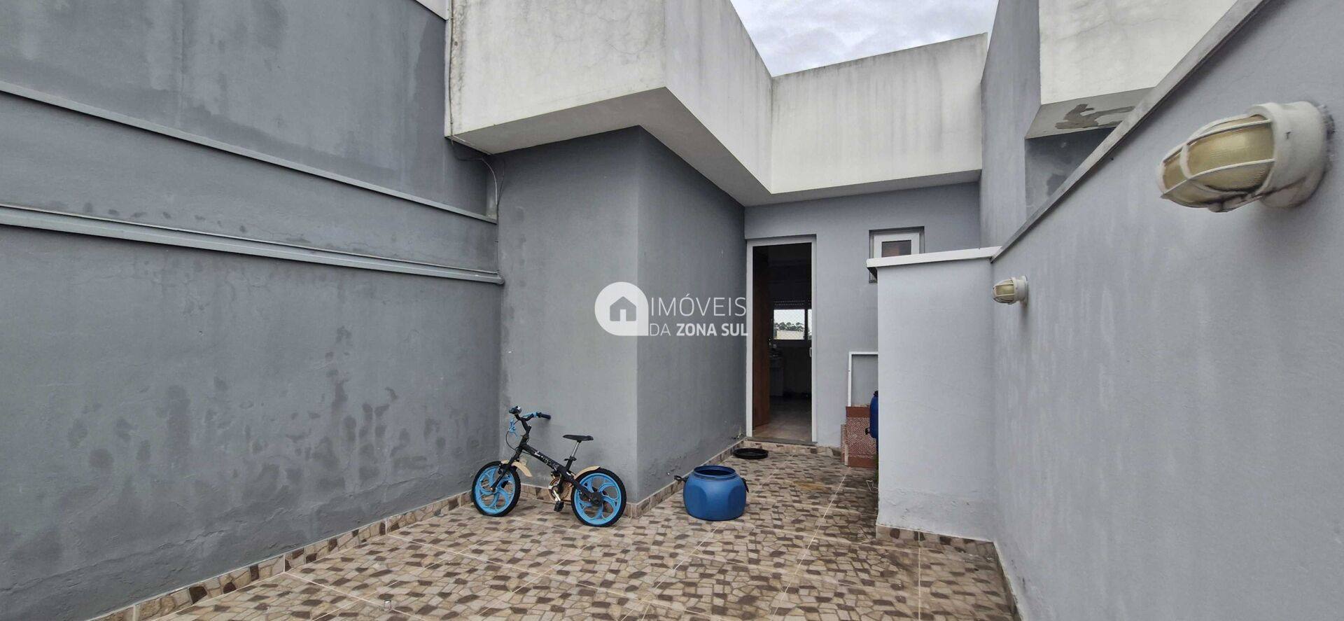 Sobrado Alto Padrão em Guarujá, Porto Alegre/RS