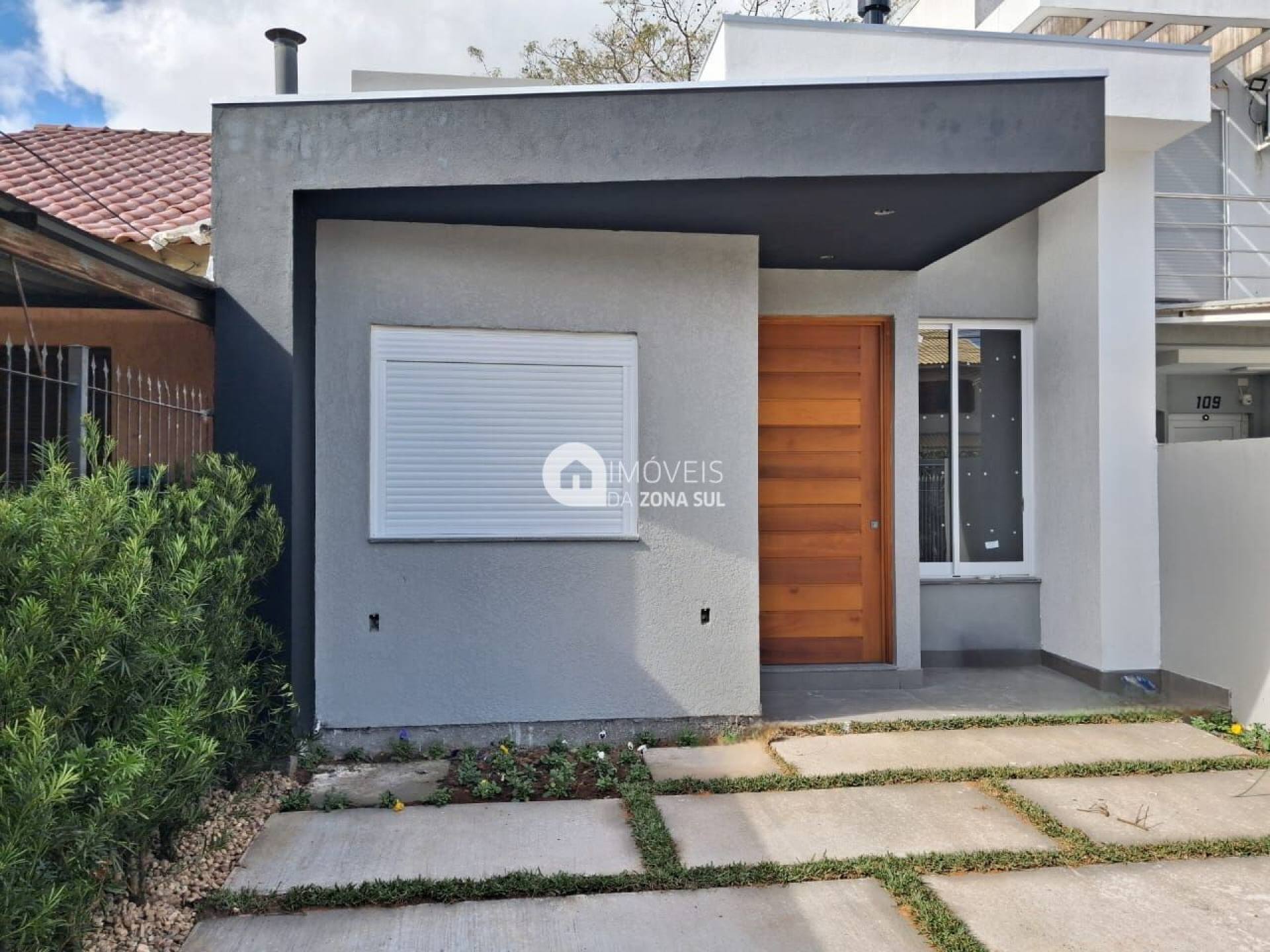Casa para Vender com 1 vaga de garagem com 2 quartos 2 banheiros 1 suíte no bairro Hípica em Porto Alegre/RS