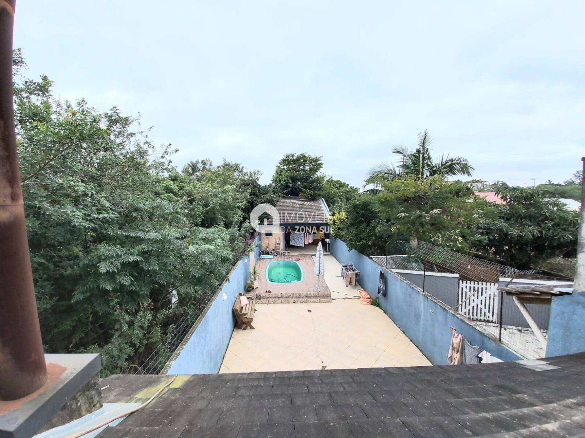 Casa para Vender com 2 vagas de garagem com 3 quartos 2 banheiros 1 suíte no bairro Hípica em Porto Alegre/RS