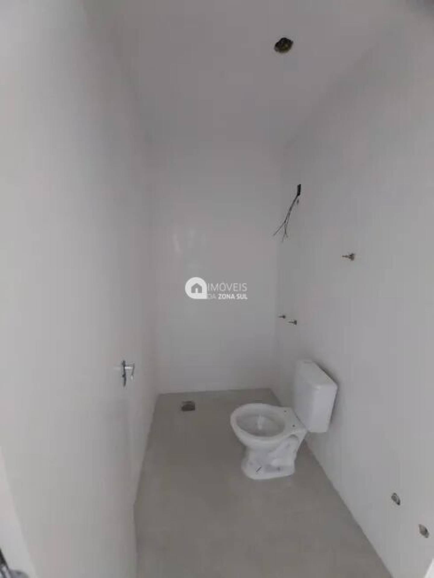 Casa para Vender com 1 vaga de garagem com 2 quartos 2 banheiros 2 suítes no bairro Aberta dos Morros em Porto Alegre/RS