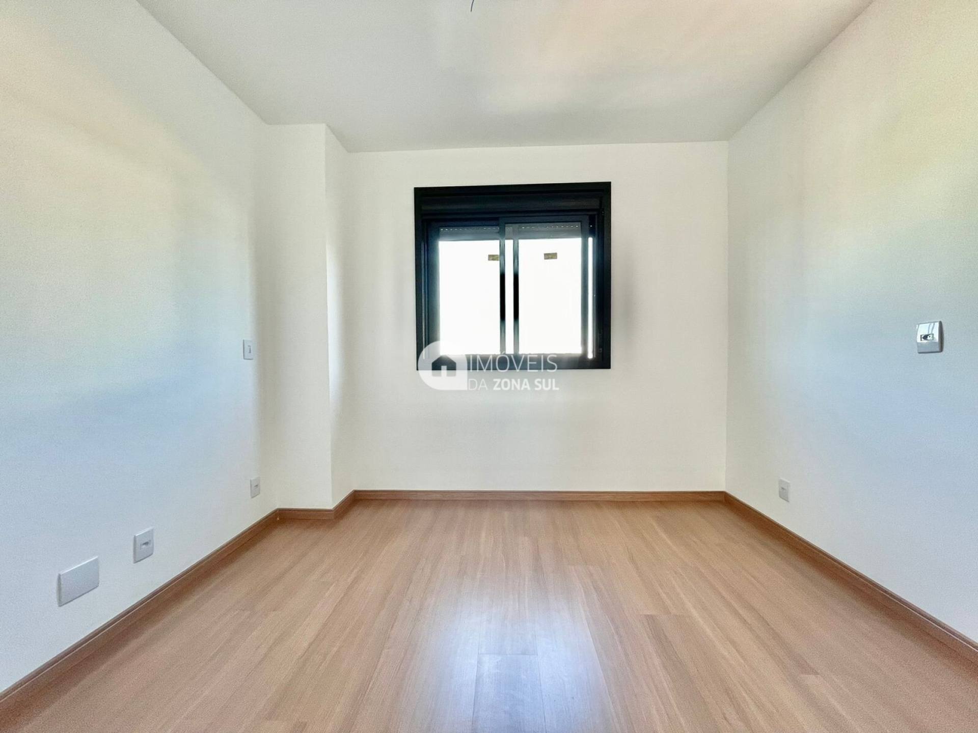 Casa para Vender com 2 vagas de garagem com 2 quartos 2 banheiros 2 suítes no bairro Aberta dos Morros em Porto Alegre/RS