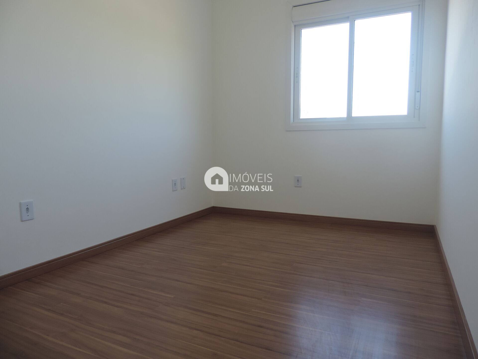 Casa para Vender com 1 vaga de garagem com 3 quartos 2 banheiros 1 suíte no bairro Aberta dos Morros em Porto Alegre/RS
