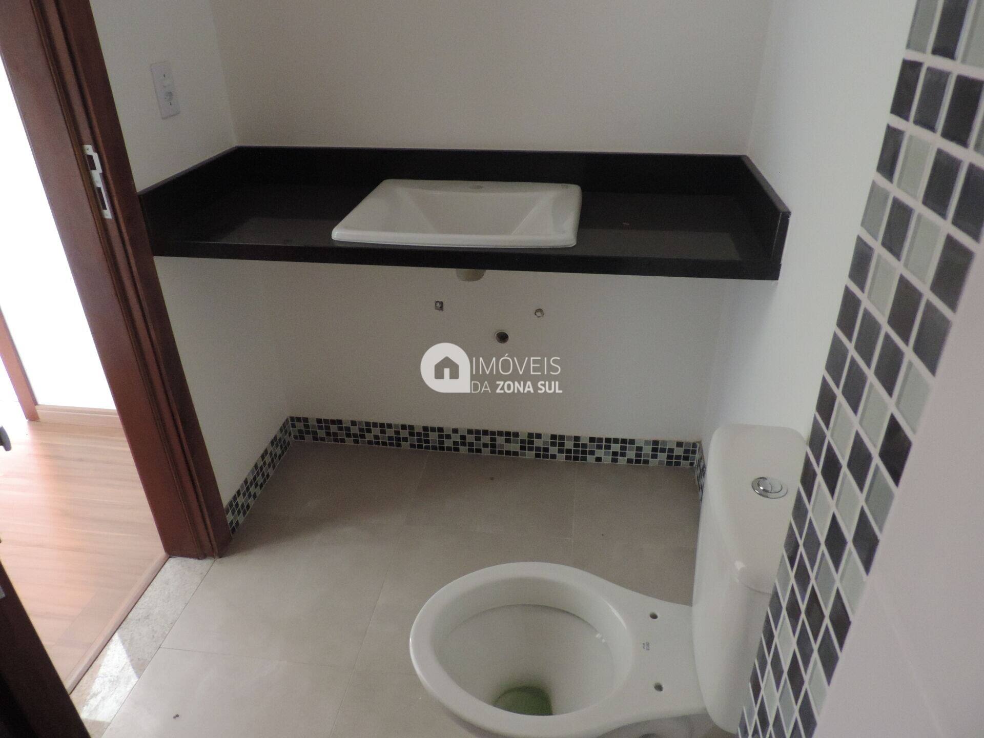 Casa para Vender com 1 vaga de garagem com 3 quartos 2 banheiros 1 suíte no bairro Aberta dos Morros em Porto Alegre/RS