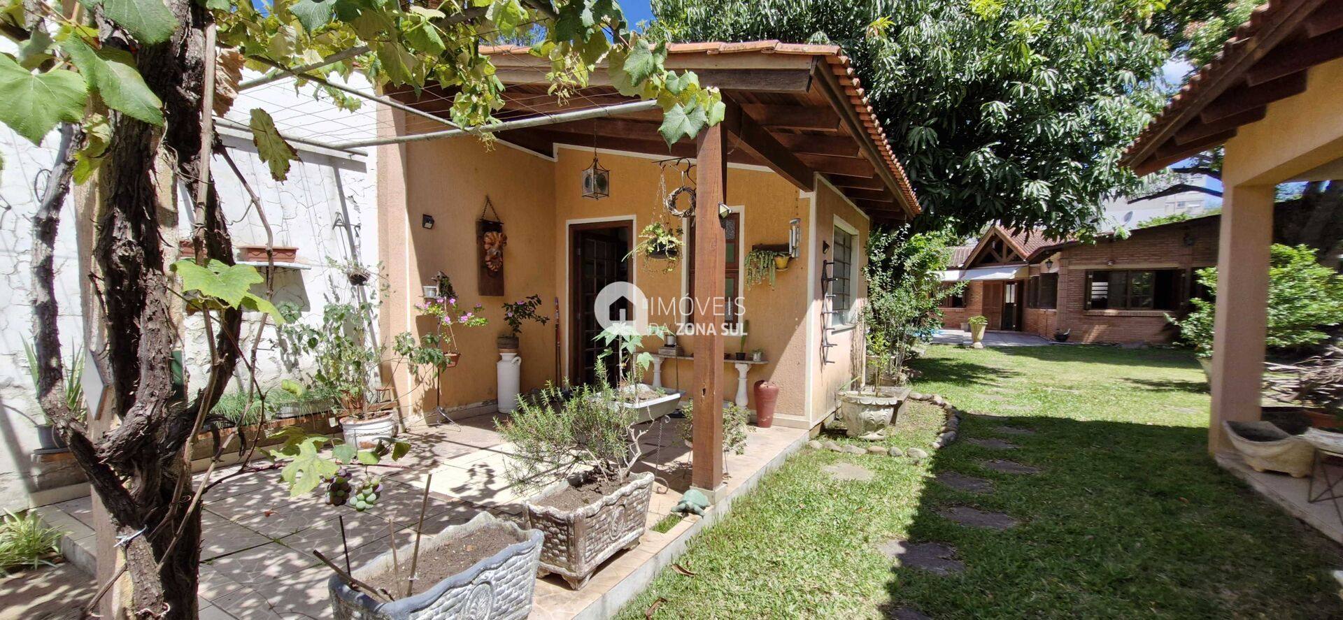Casa Chalé no bairro Cristal em Porto Alegre/RS