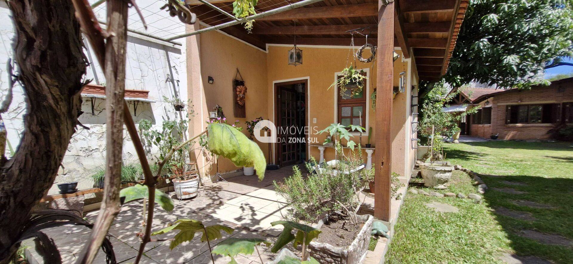 Casa Chalé no bairro Cristal em Porto Alegre/RS