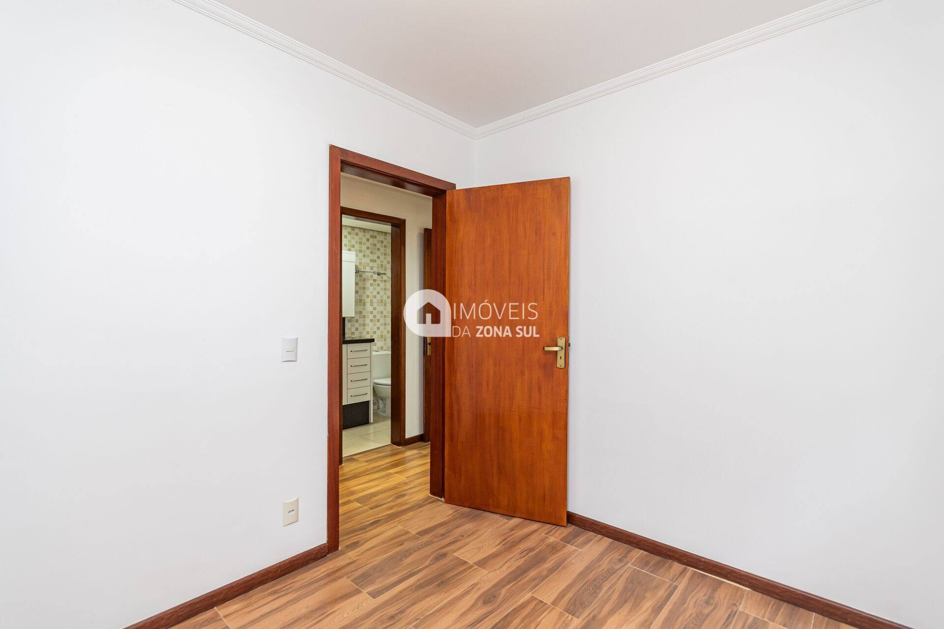 Apartamento Térreo 3 Dormitórios em Ipanema