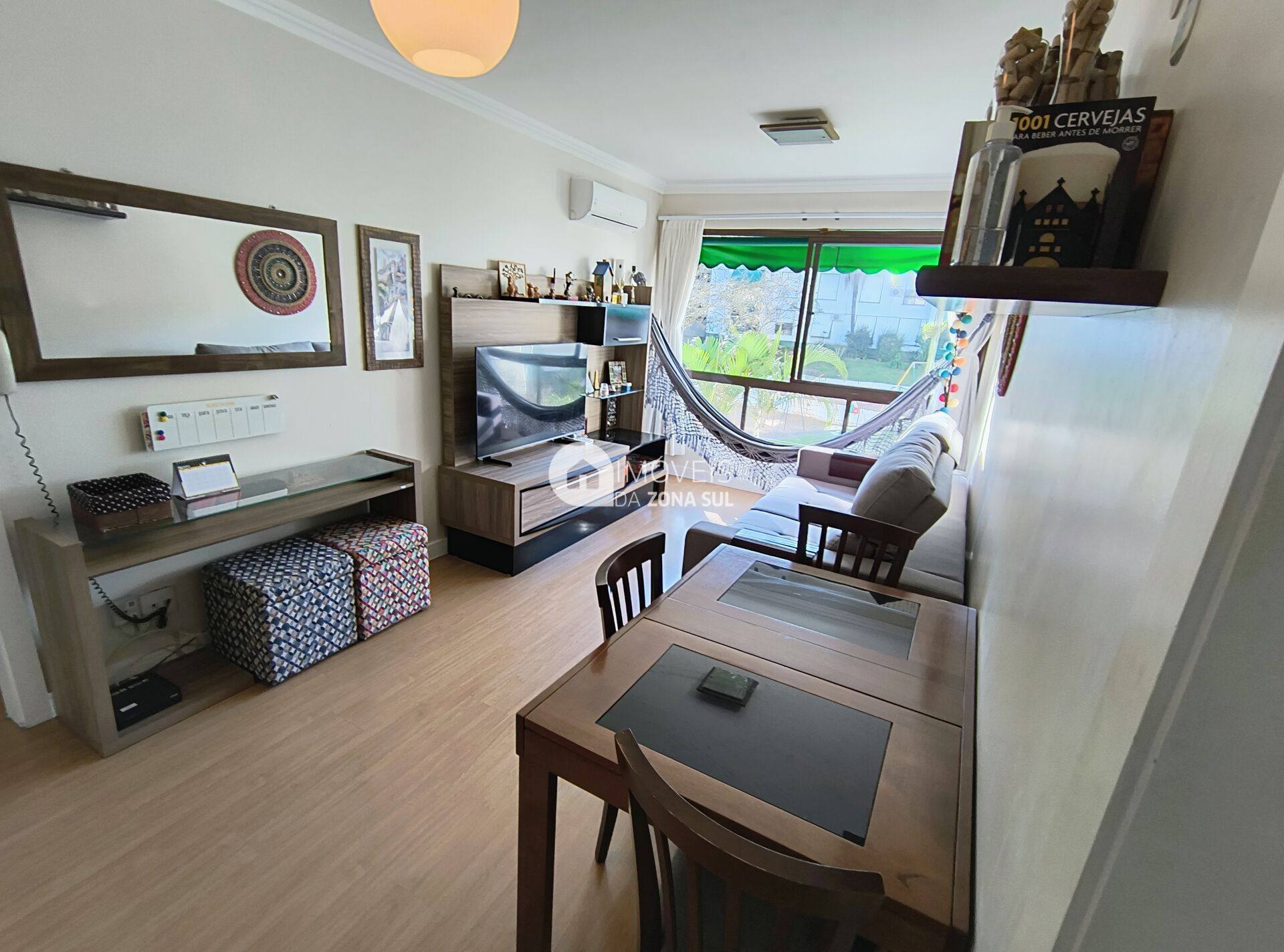 Apartamento para Vender com 2 vagas de garagem com 2 quartos 1 banheiro no bairro Nonoai em Porto Alegre/RS