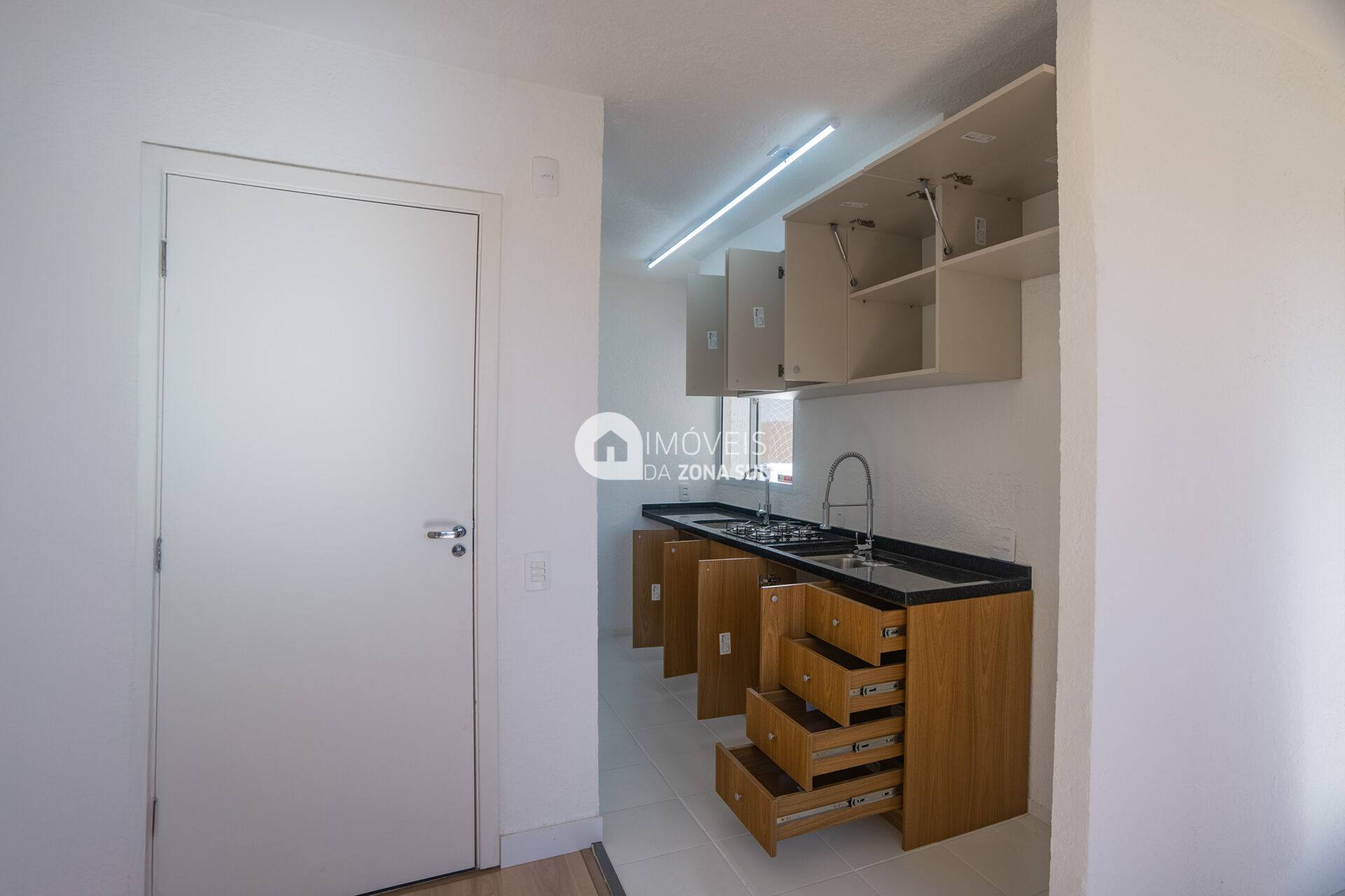 Apartamento para Vender com 1 vaga de garagem com 2 quartos 1 banheiro no bairro Restinga em Porto Alegre/RS