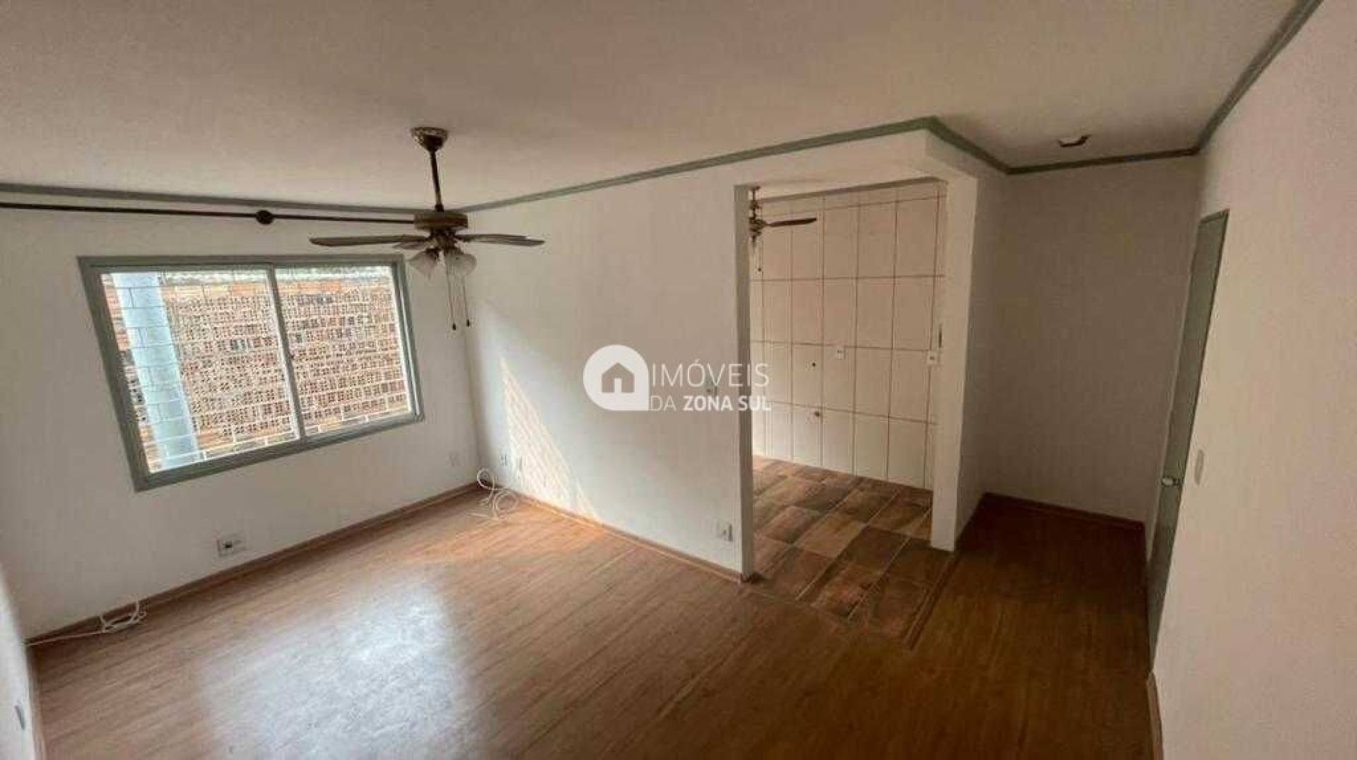 Apartamento para Vender com 1 vaga de garagem com 2 quartos 1 banheiro no bairro Medianeira em Porto Alegre/RS