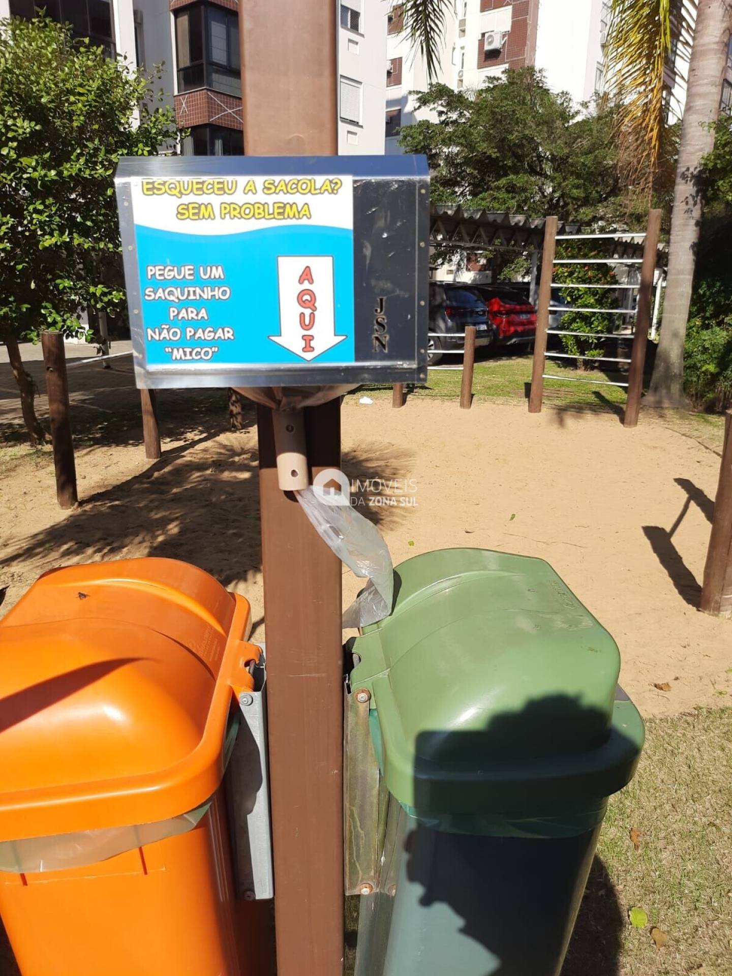 Apartamento para Vender com 1 vaga de garagem com 3 quartos 2 banheiros 1 suíte no bairro Jardim Botânico em Porto Alegre/RS