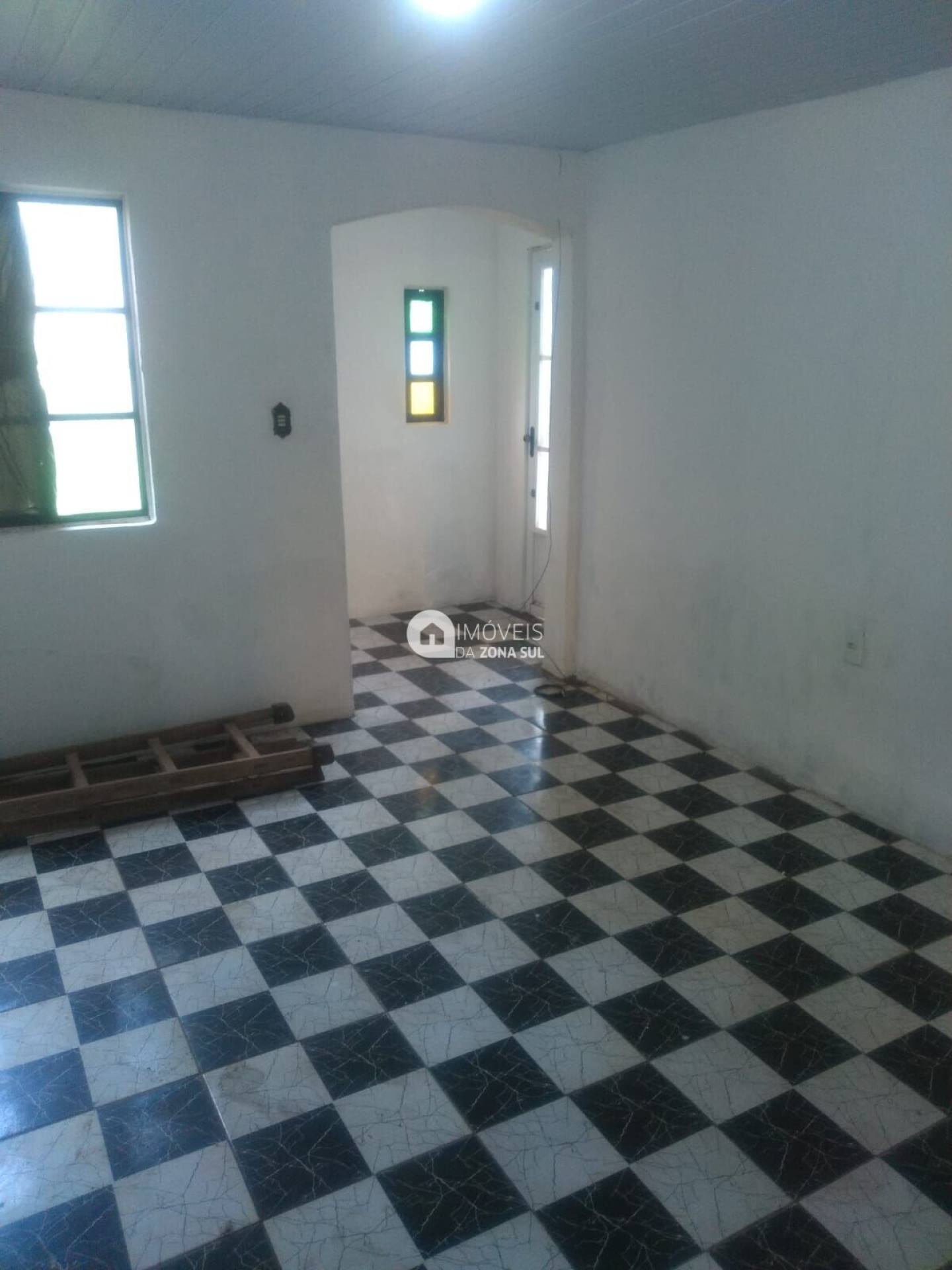 Casa para Vender com 1 vaga de garagem com 2 quartos 1 banheiro no bairro Campo Novo em Porto Alegre/RS