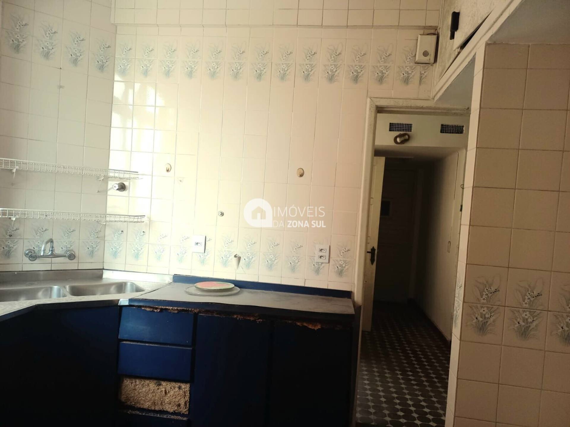 Apartamento para Vender com 4 quartos 3 banheiros 1 suíte no bairro Centro Histórico em Porto Alegre/RS